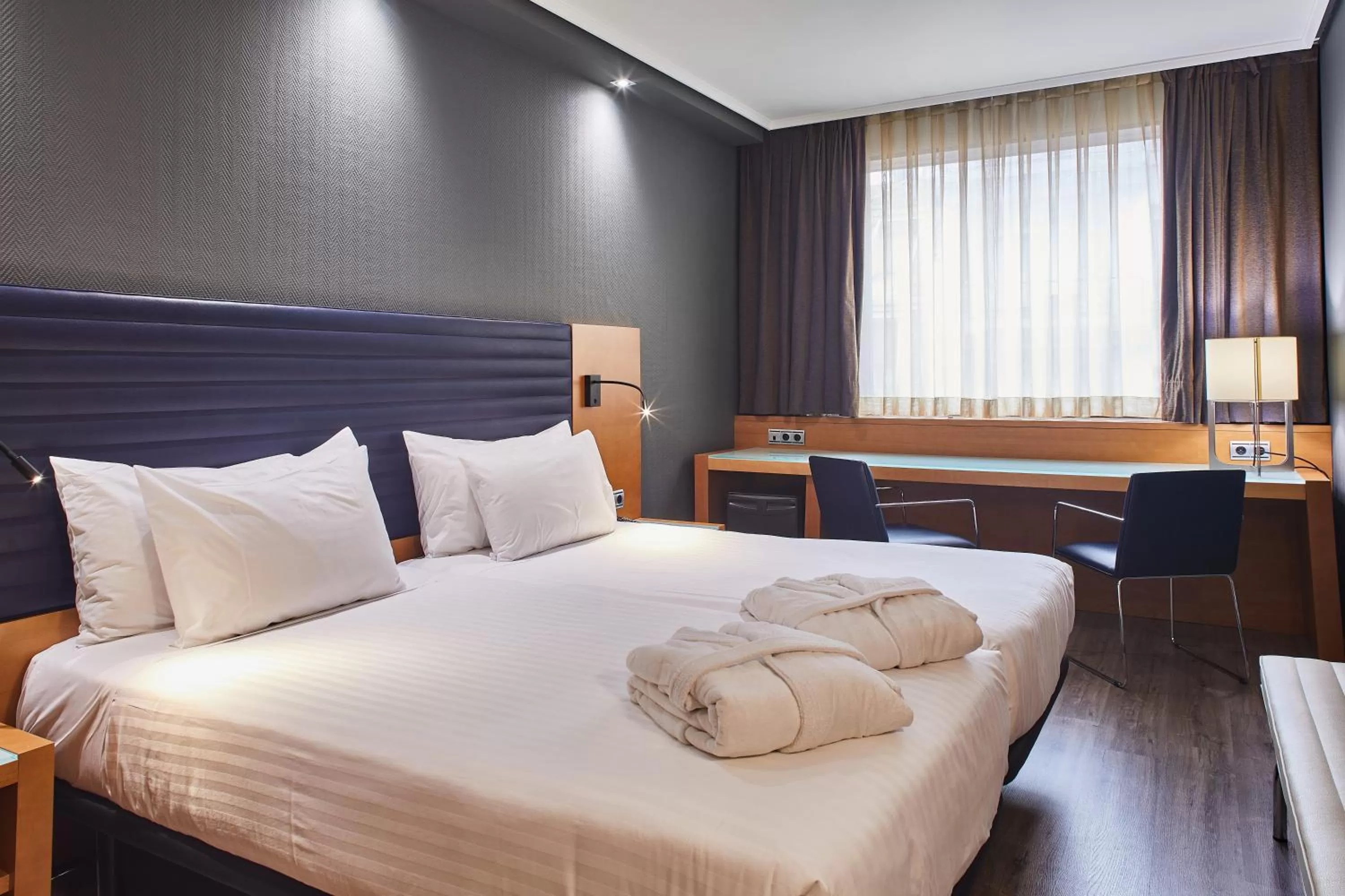 Property building, Bed in Hotel Silken Indautxu