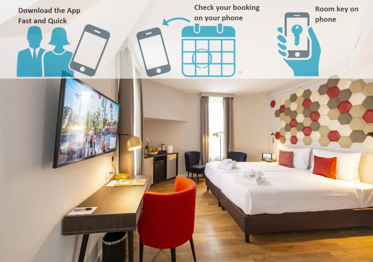 Bed in Three Corners Hotel Art