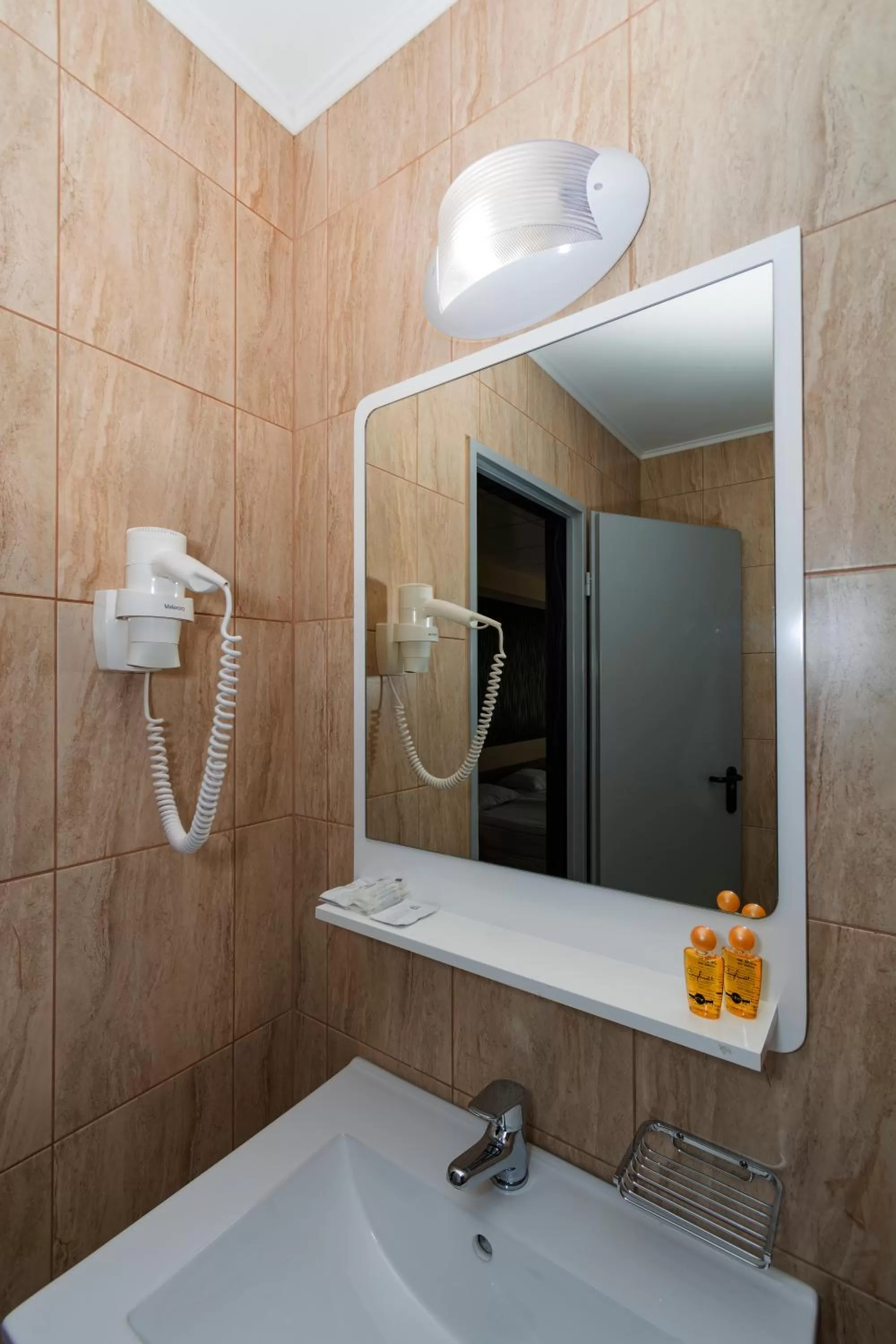 Bathroom in Hotel City