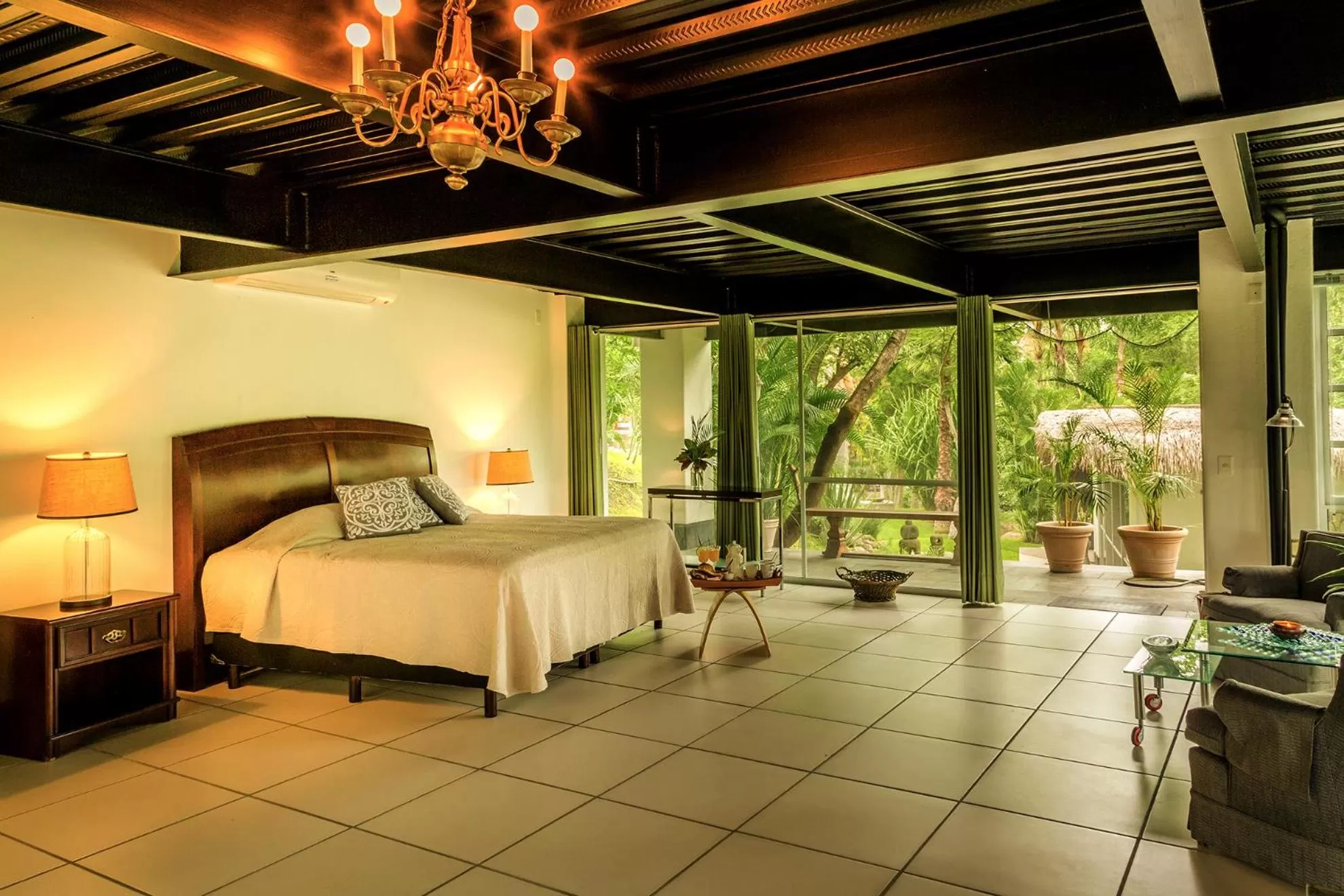 King Suite with Spa Bath in CASA CHU