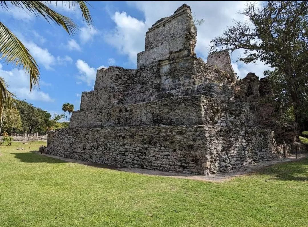 Nearby landmark in Flamingo Ocean View