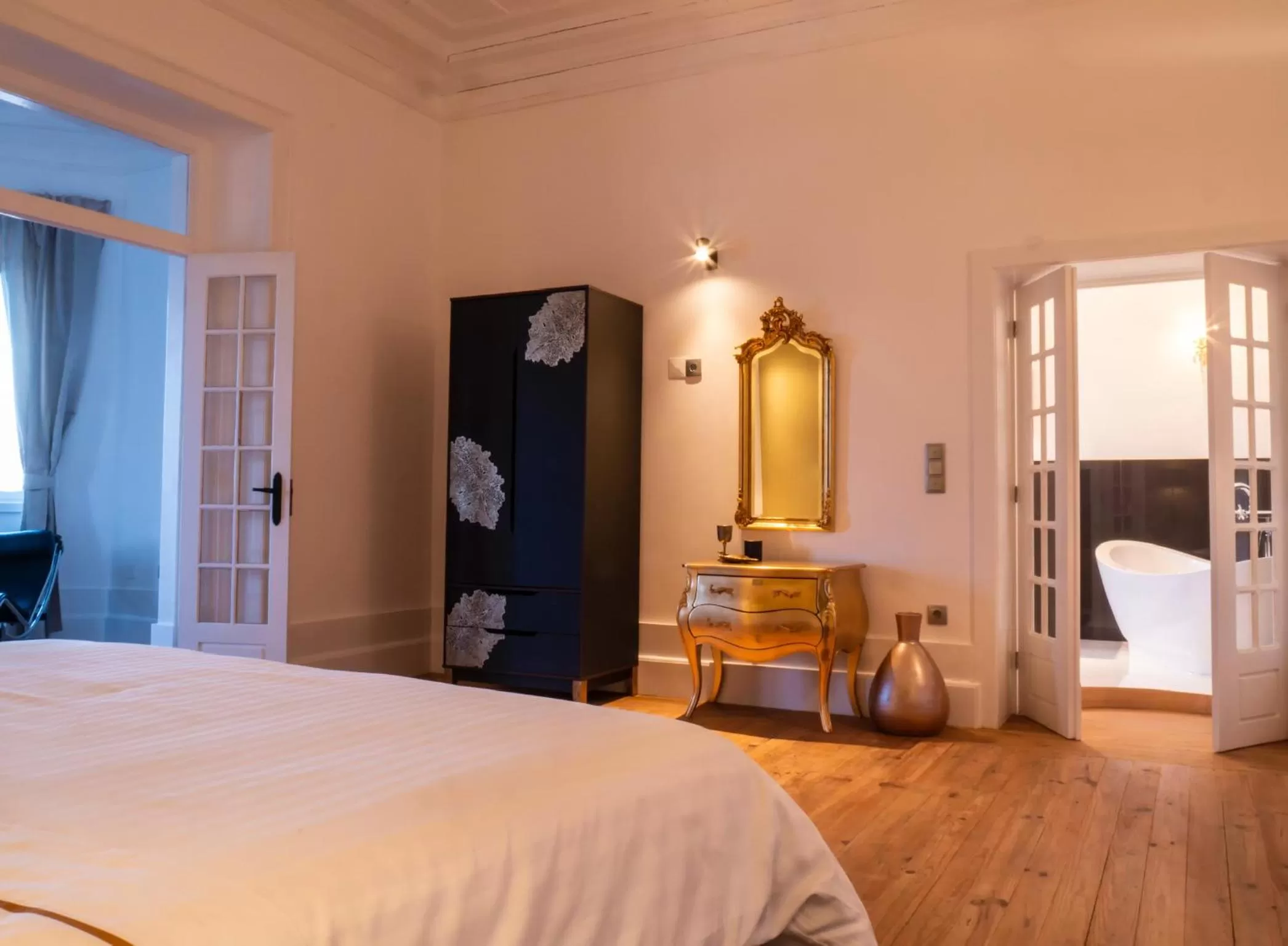 Bed in REFÚGIO DOURADO