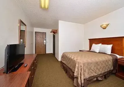 Standard Queen Room - Non Smoking in Rodeway Inn West Fargo Standard Queen Room - Non Smoking in Rodeway Inn West Fargo