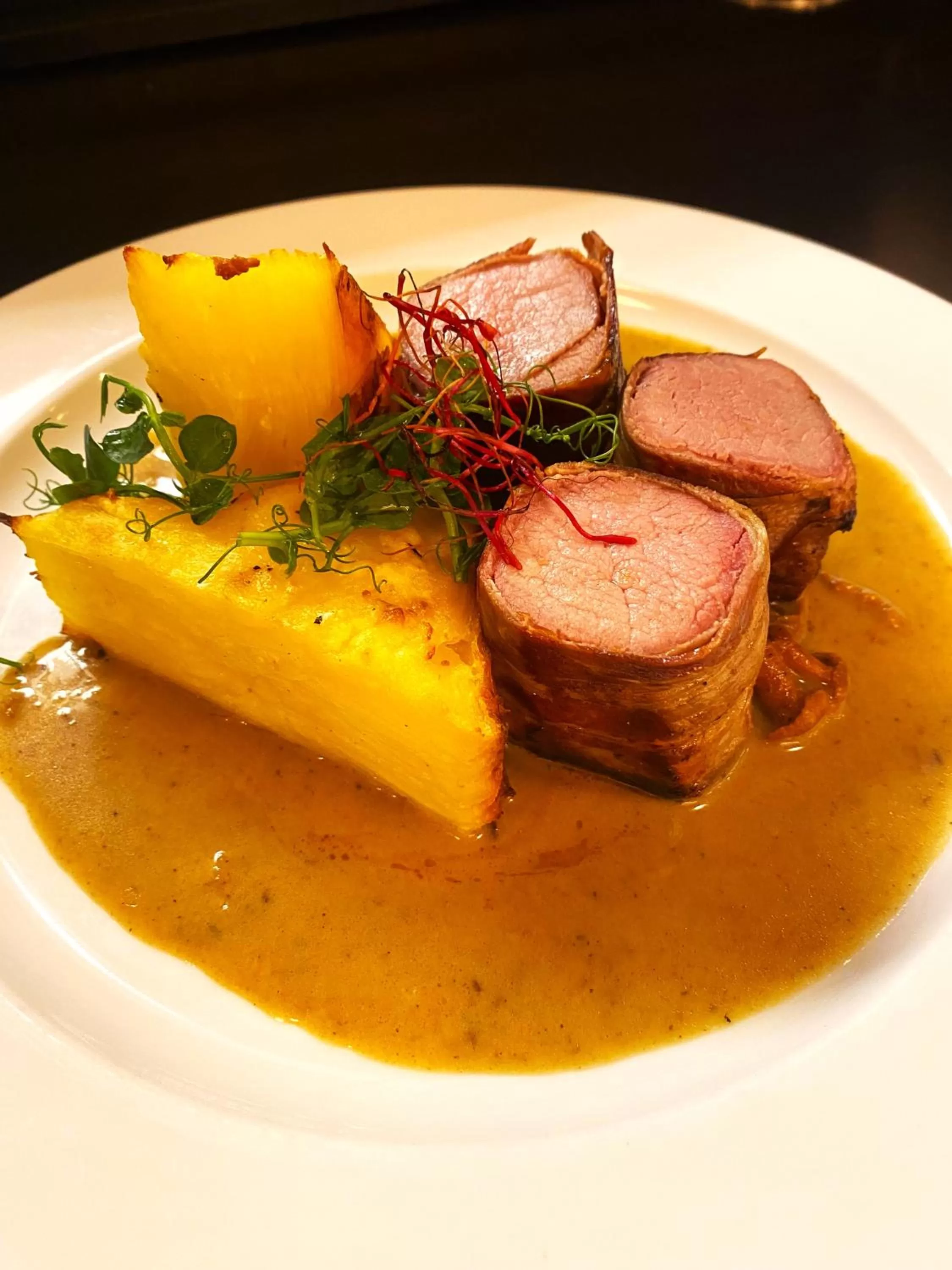 Restaurant/places to eat in Hotel Rajka