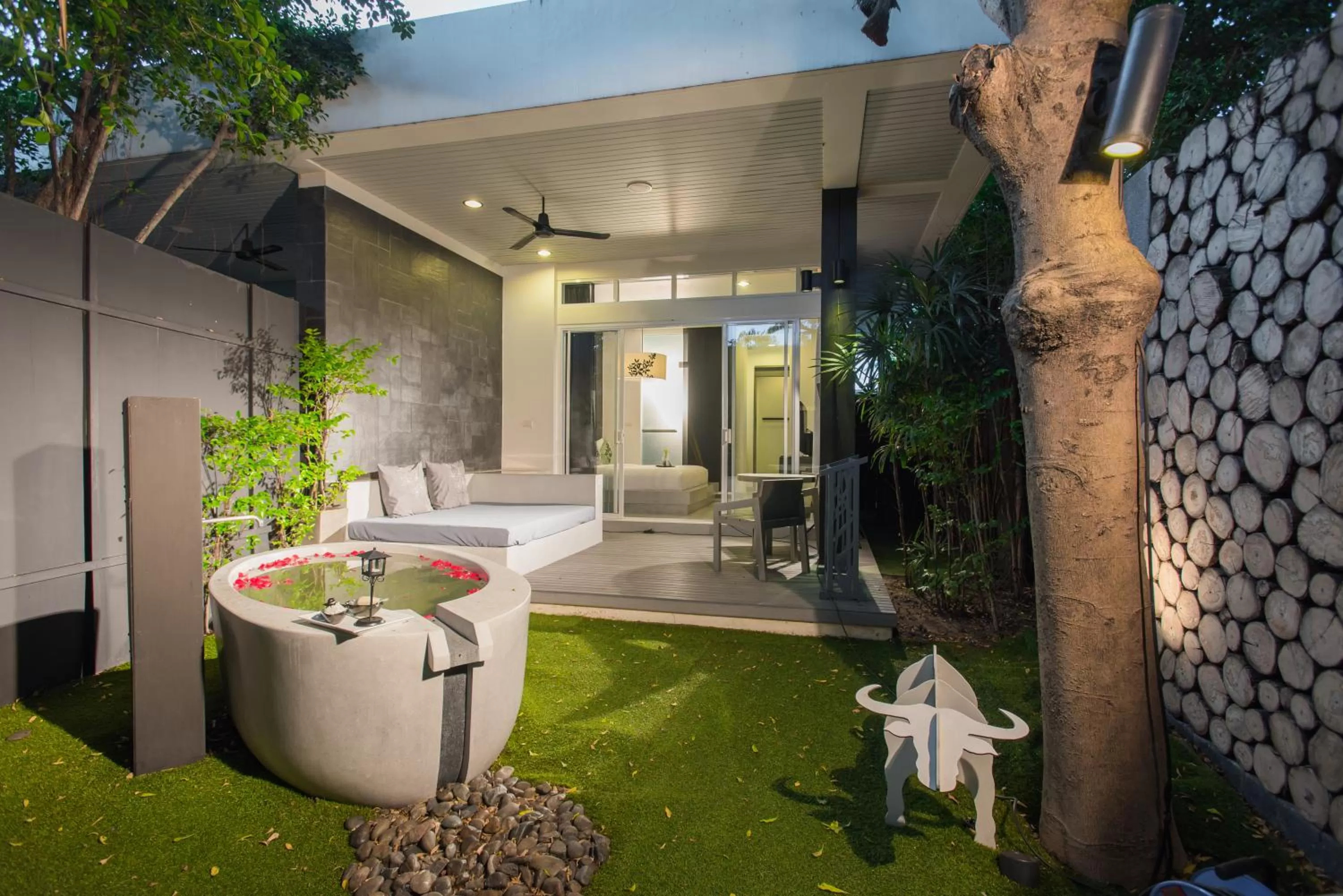 Garden in Cher Resort