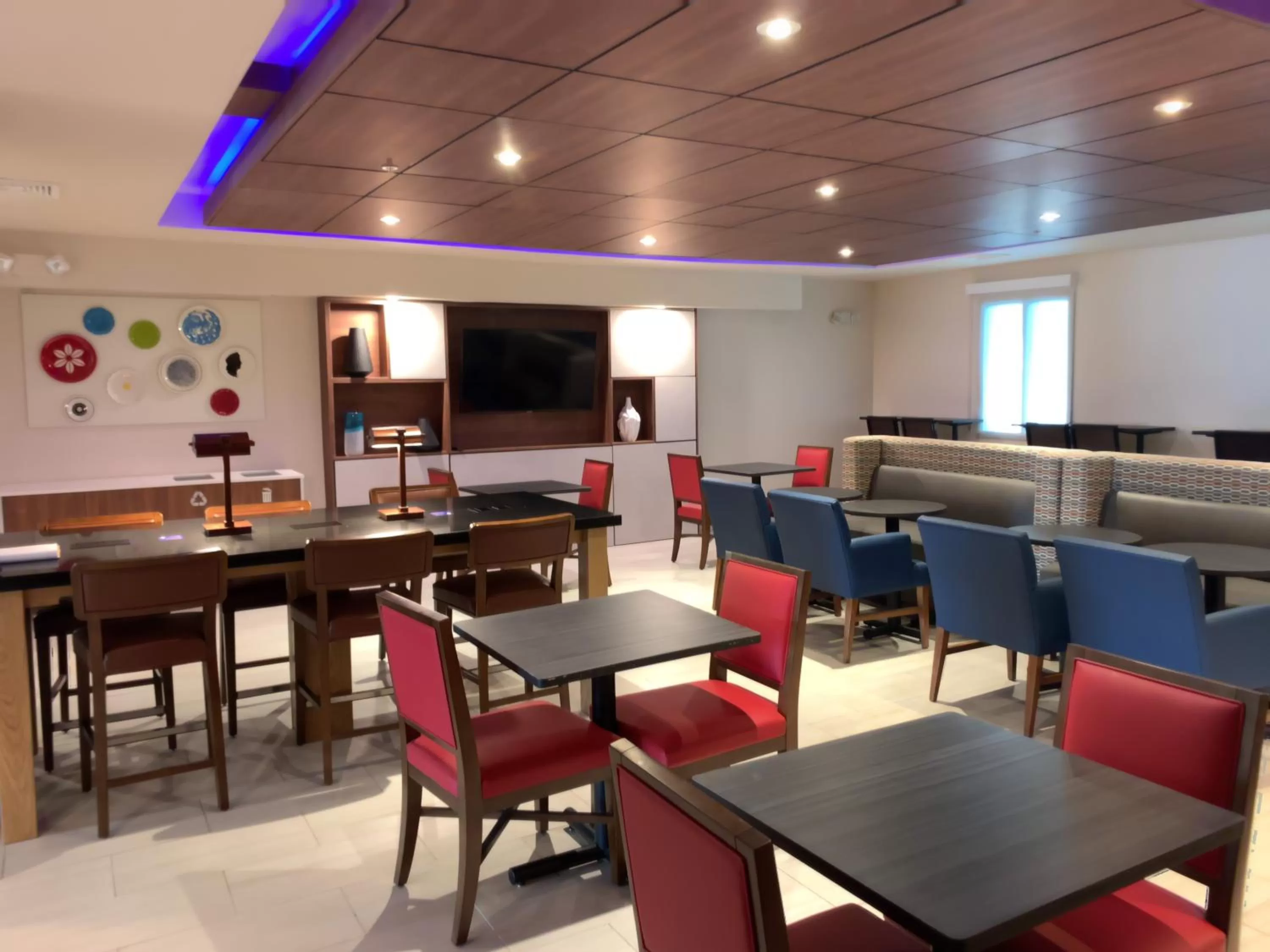 Breakfast in Holiday Inn Express & Suites Exmore - Eastern Shore by IHG