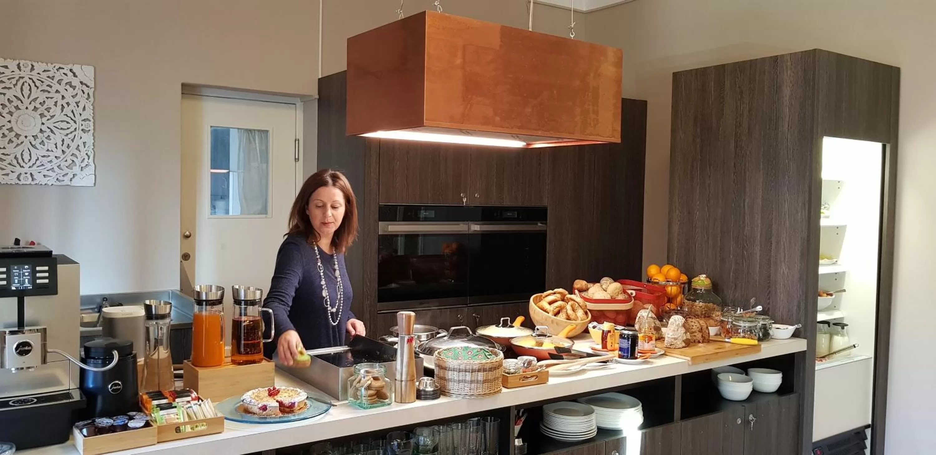 Breakfast in @ Home Hotel Locarno