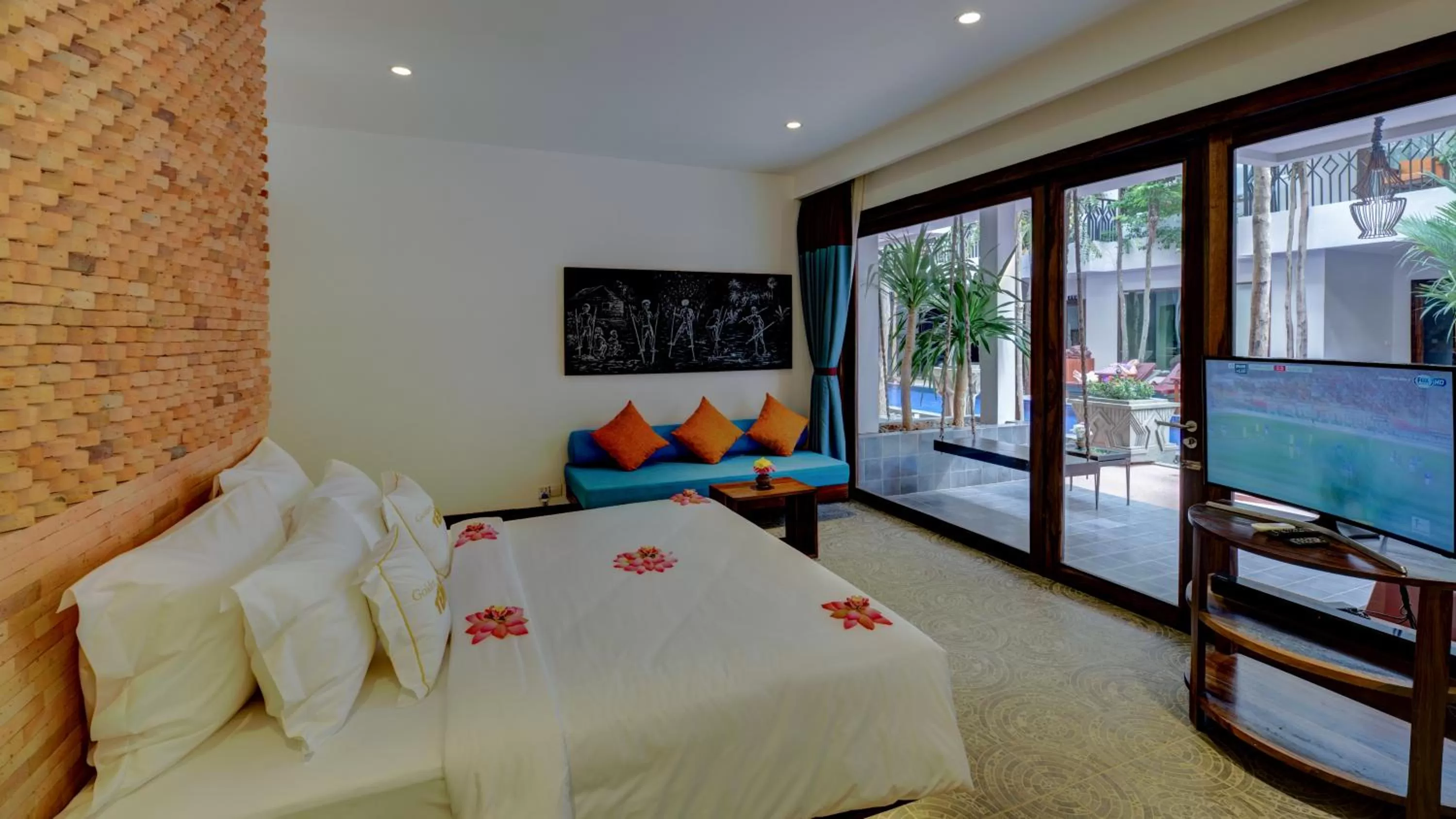 Bed in Golden Temple Retreat