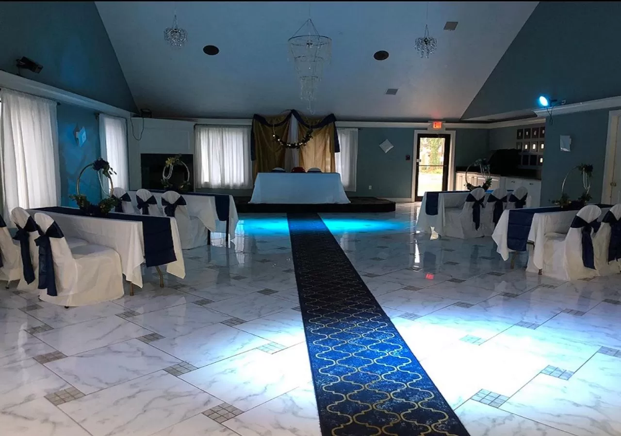 Banquet/Function facilities in Araamda Inn