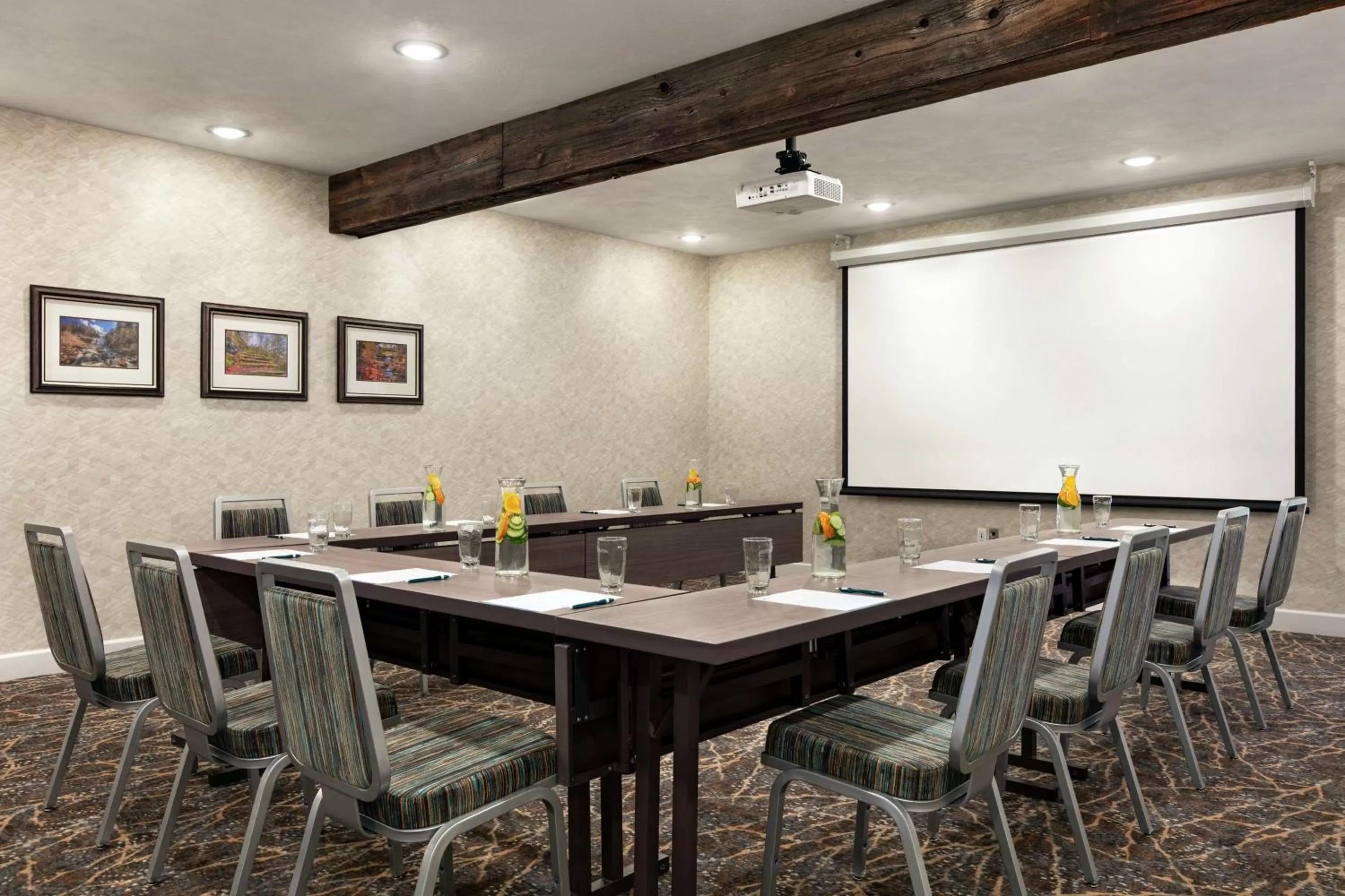 Meeting/conference room in Homewood Suites Syracuse-Liverpool