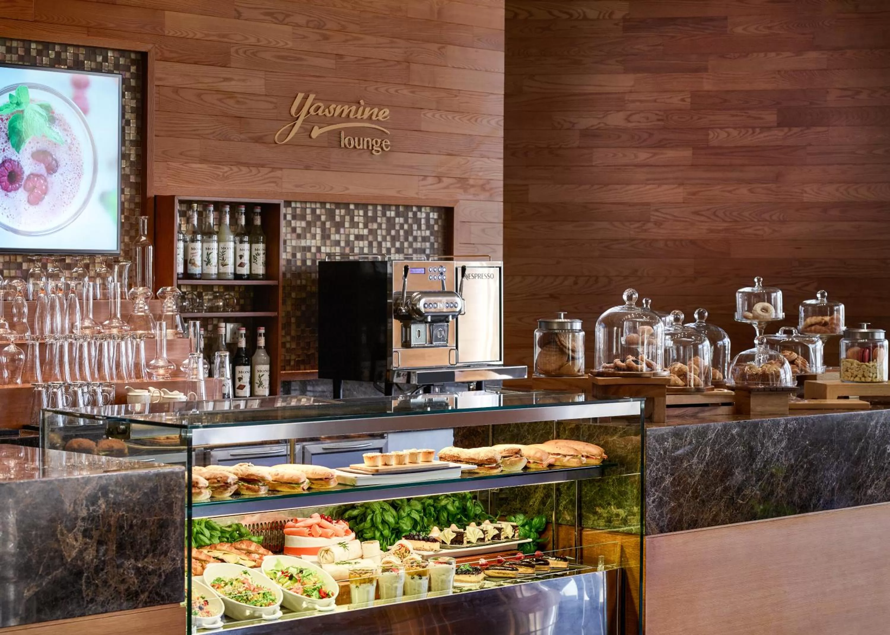 Lounge or bar in Swissôtel Living Al Ghurair Dubai - Deira - Apartments