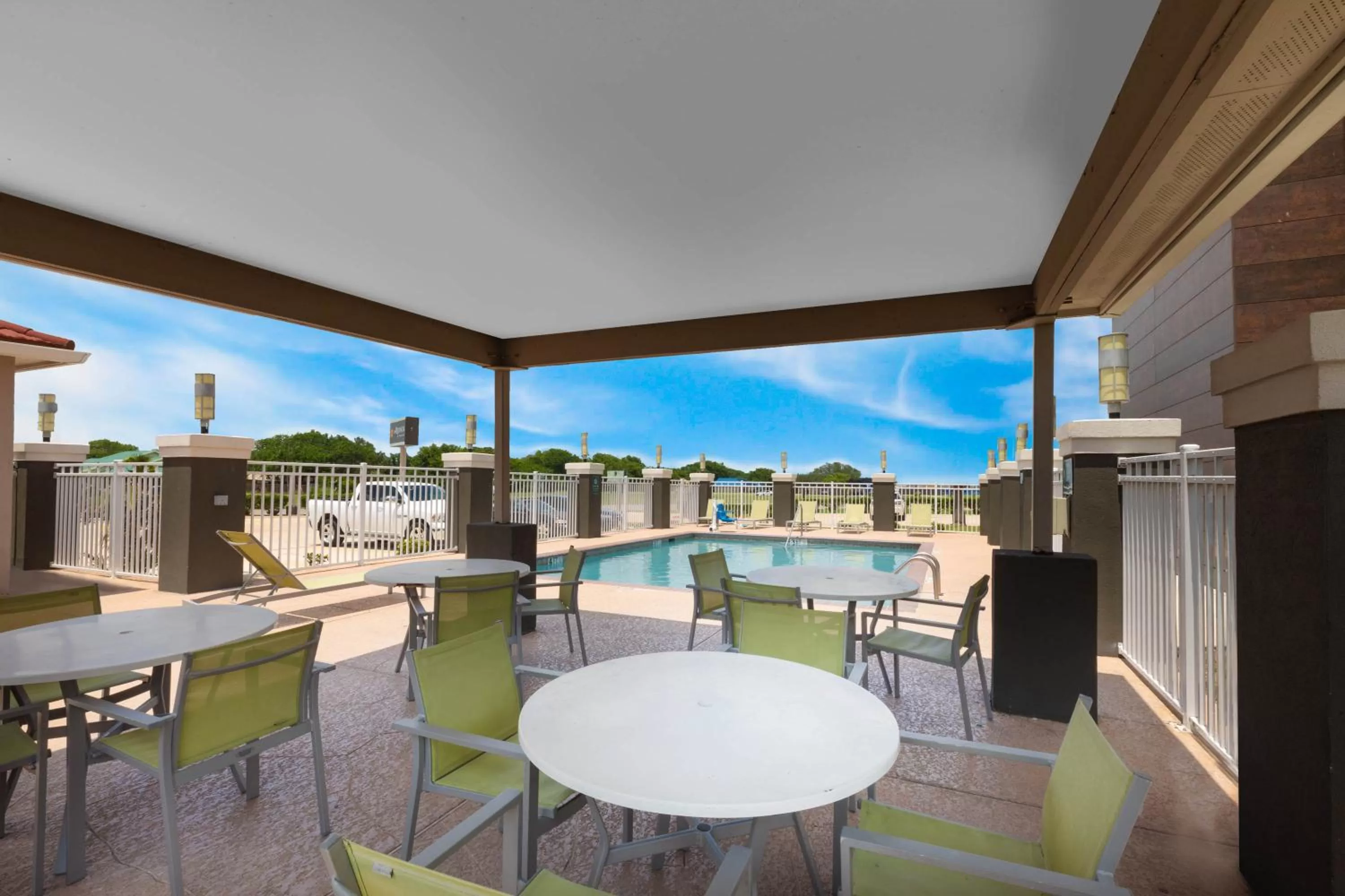 Swimming pool in La Quinta by Wyndham Port Lavaca