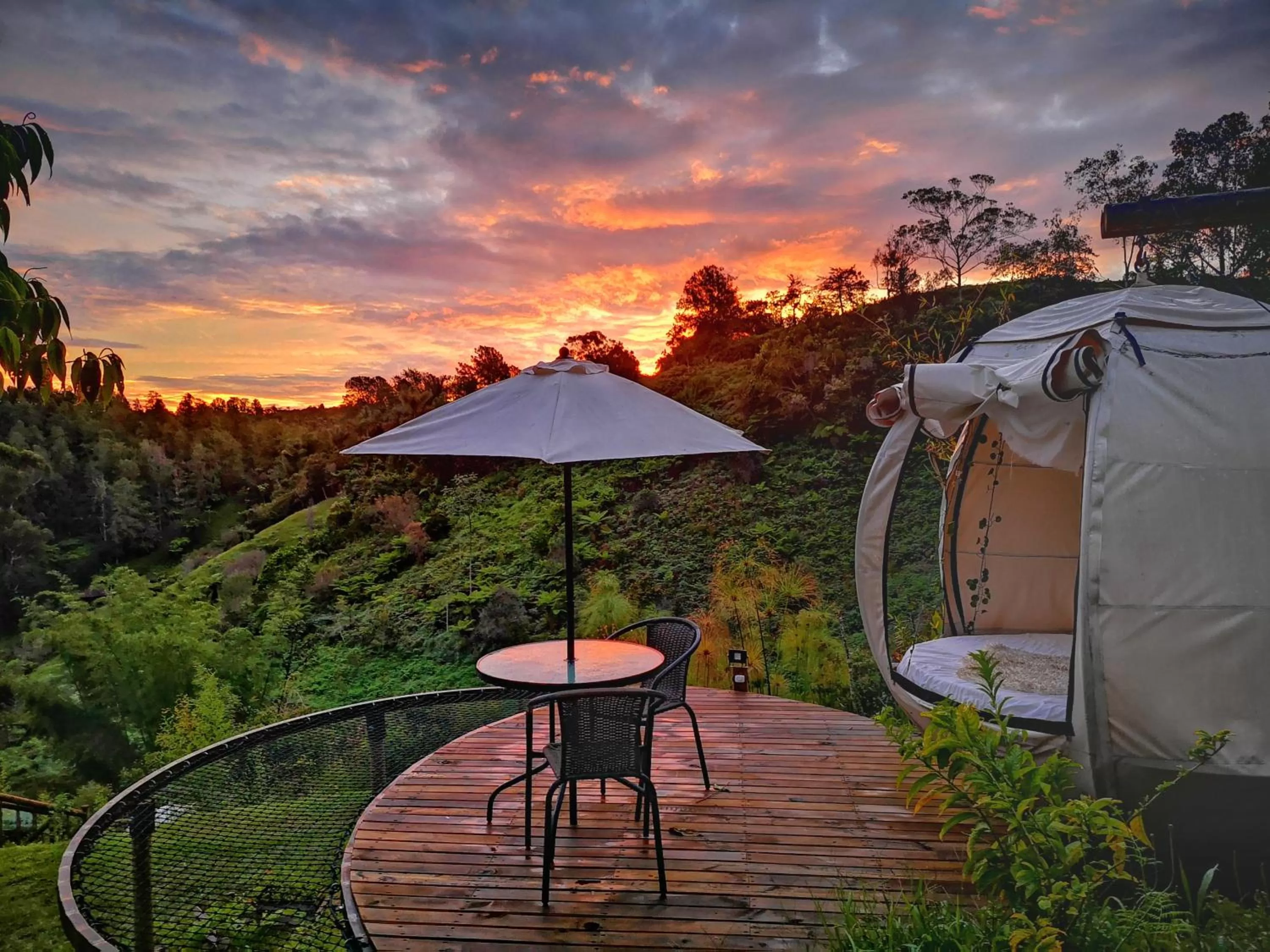 Natural landscape in Levit Glamping - Hotel Guatapé Peñol