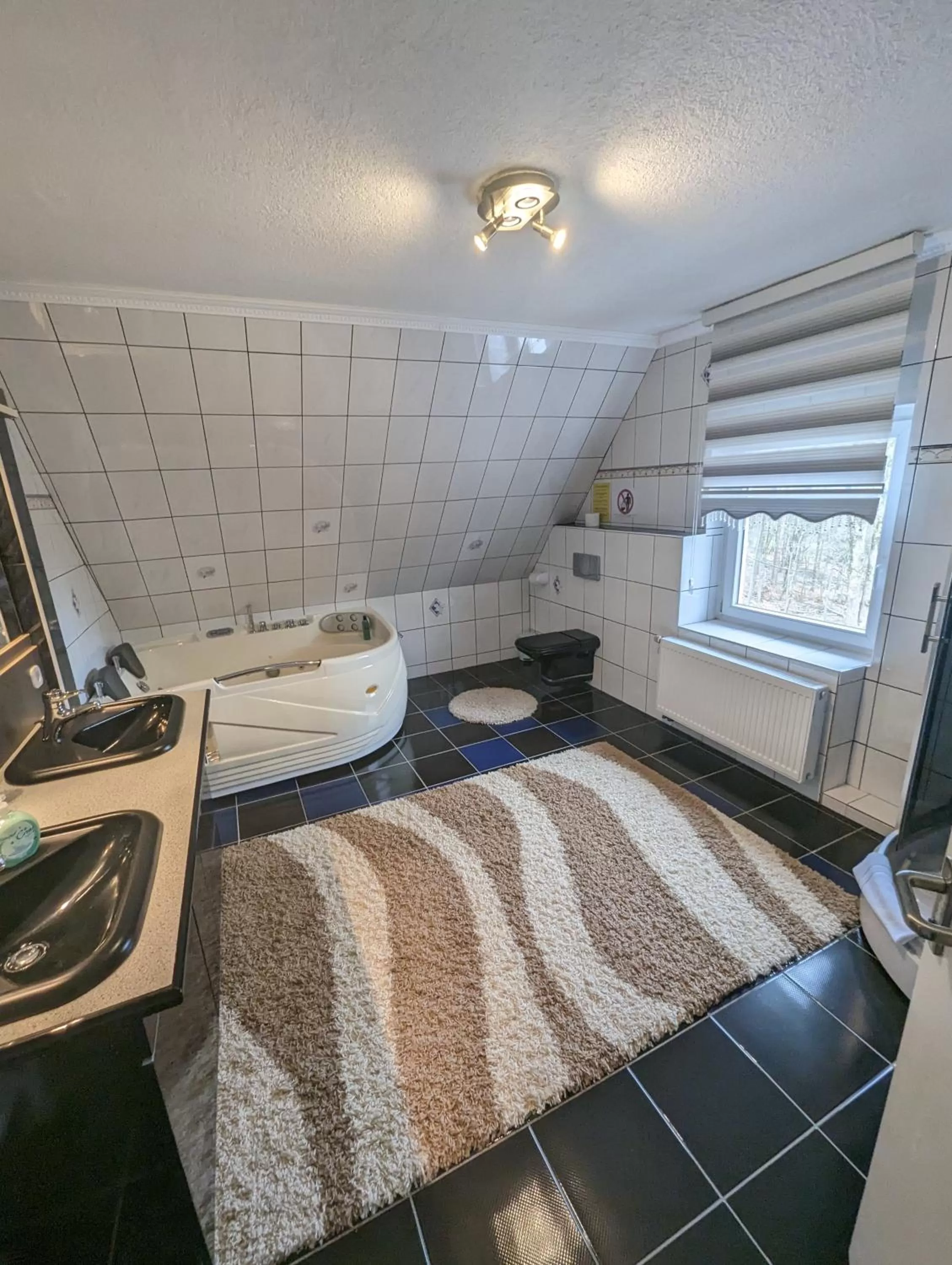 Bed in Hotel Eiserner Anton