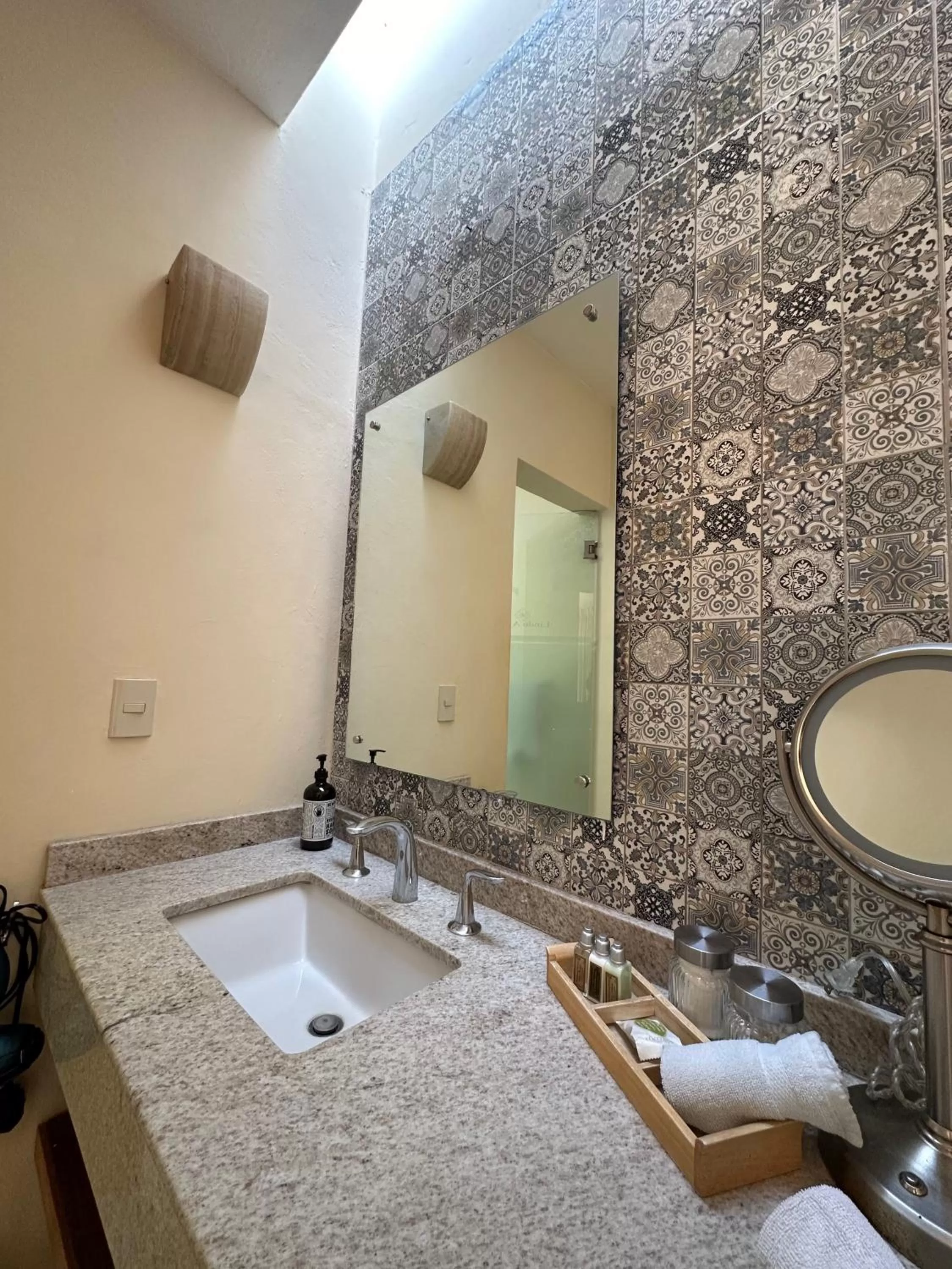 Hotel Lindo Ajijic Bed & Breakfast