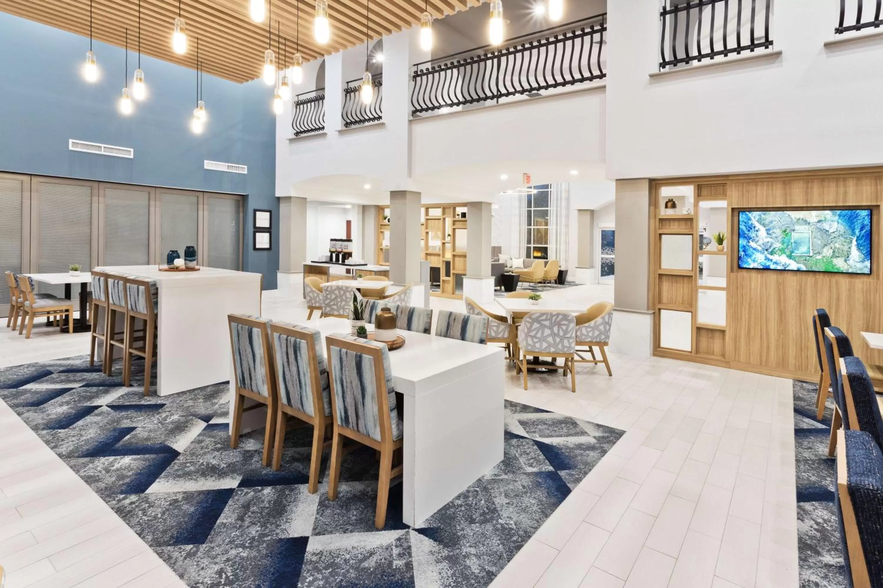 Breakfast in Hampton Inn & Suites Phenix City- Columbus Area