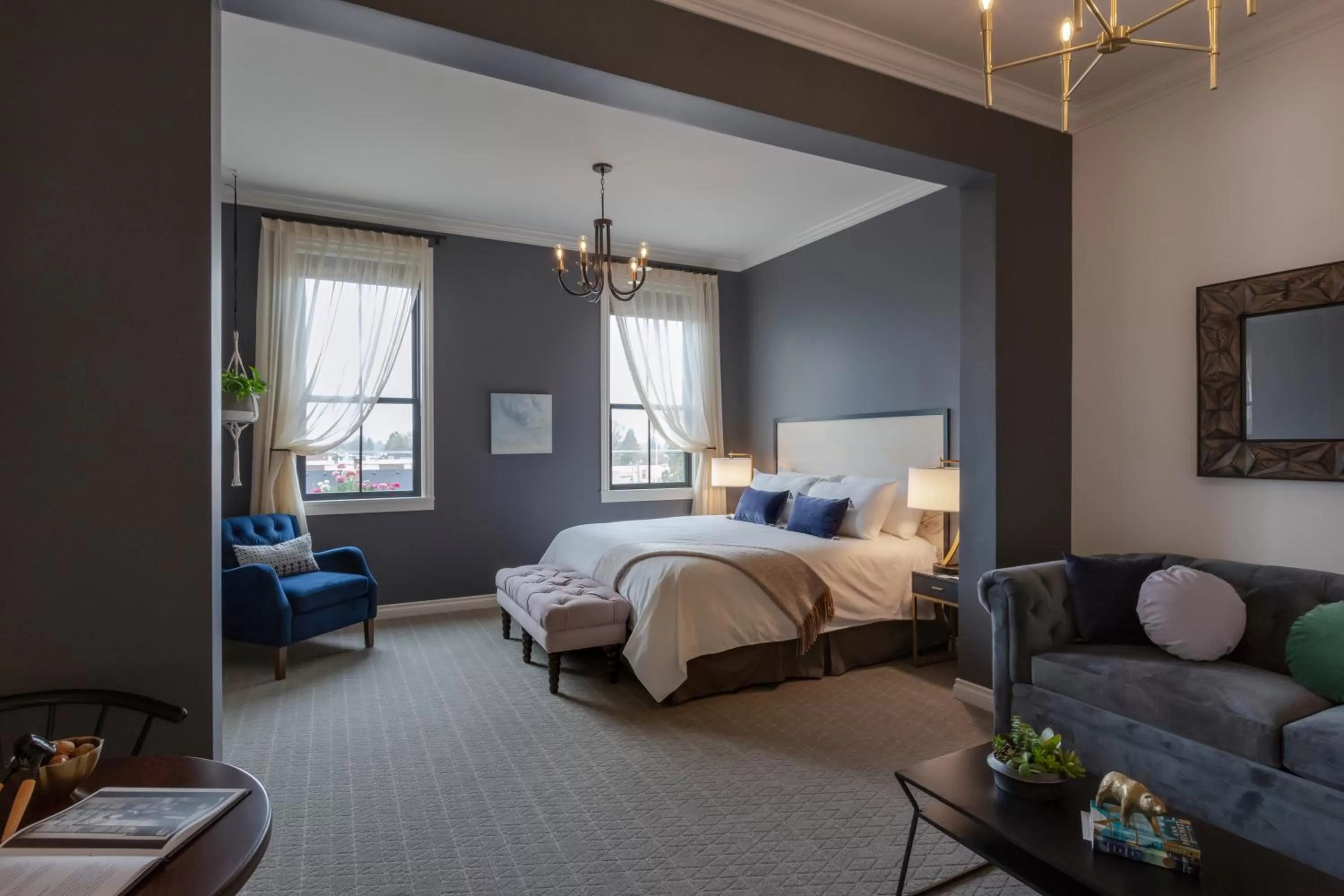 Photo of the whole room, Bed in Atticus Hotel