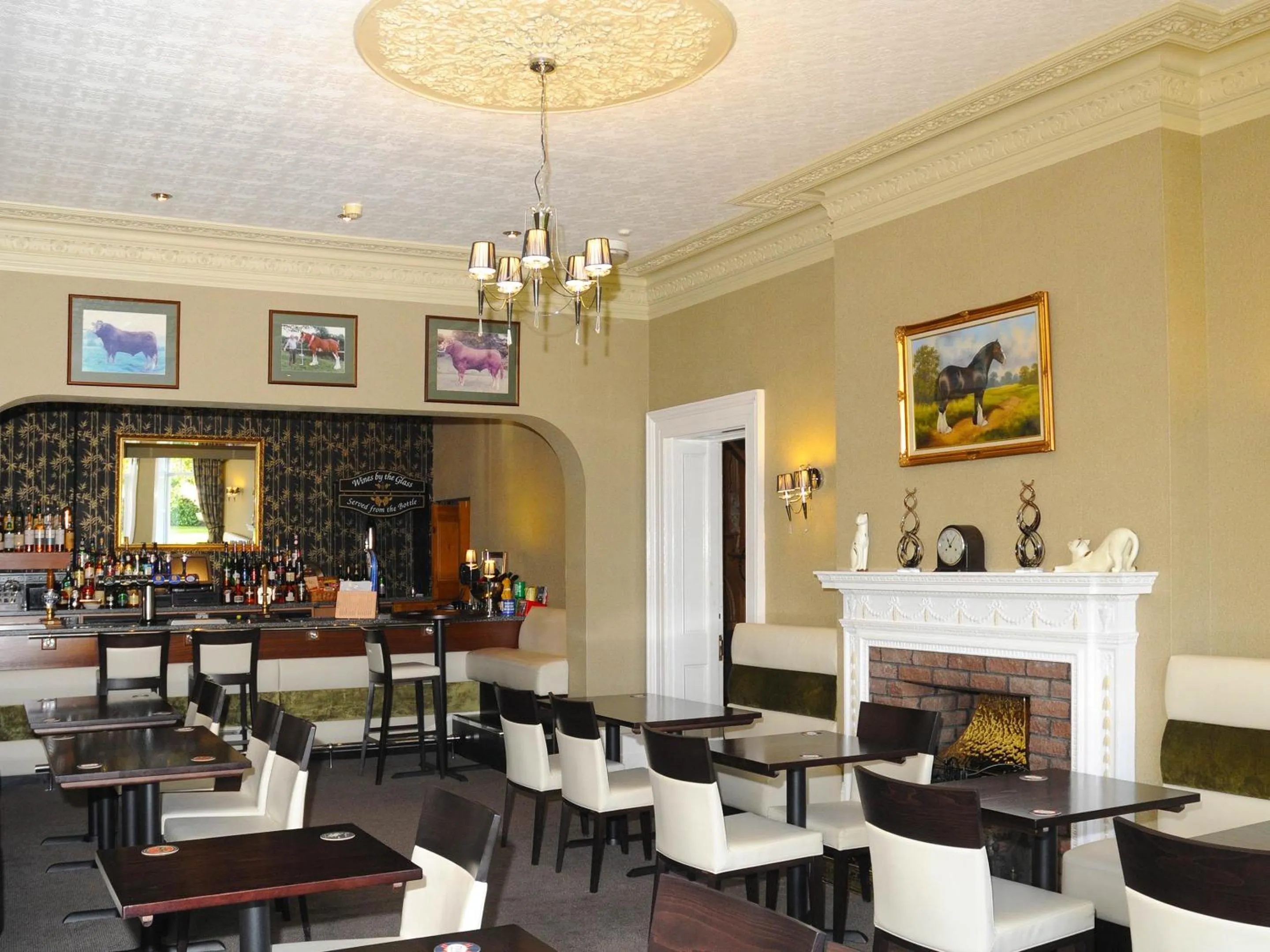 Restaurant/places to eat in Hundith Hill Hotel