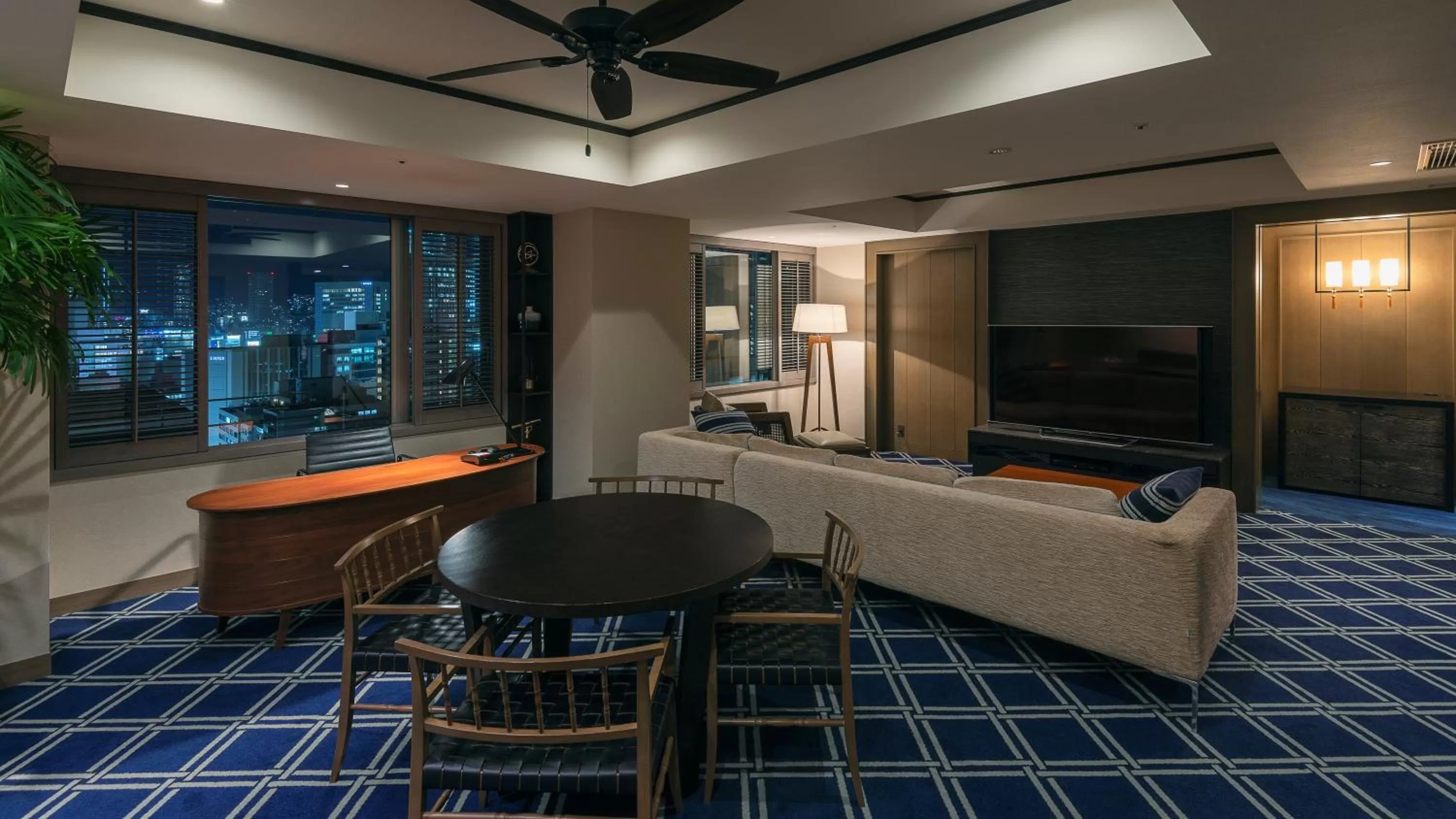 TV and multimedia in Oriental Hotel