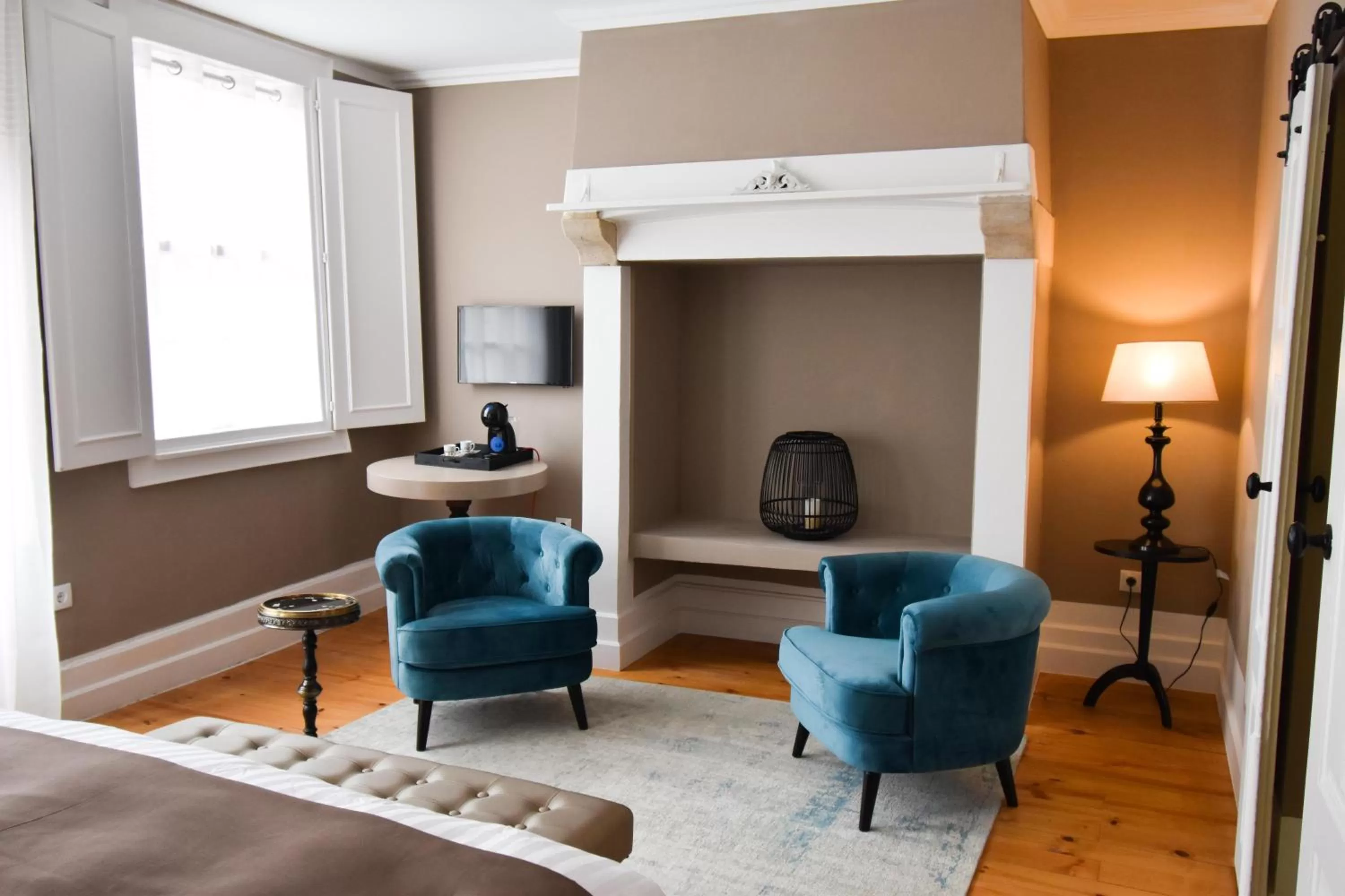 Seating Area in Charme 19