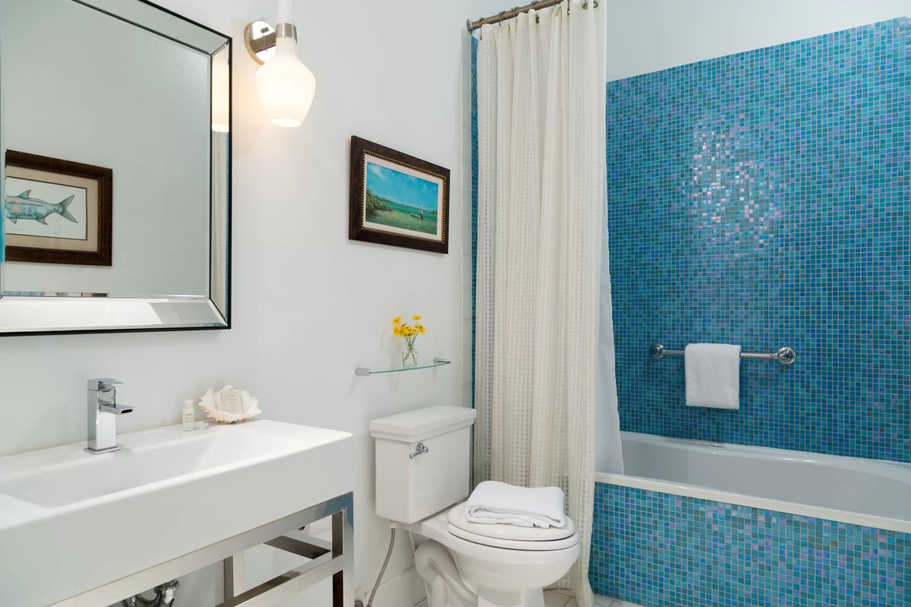 Bathroom in Black Dolphin Inn