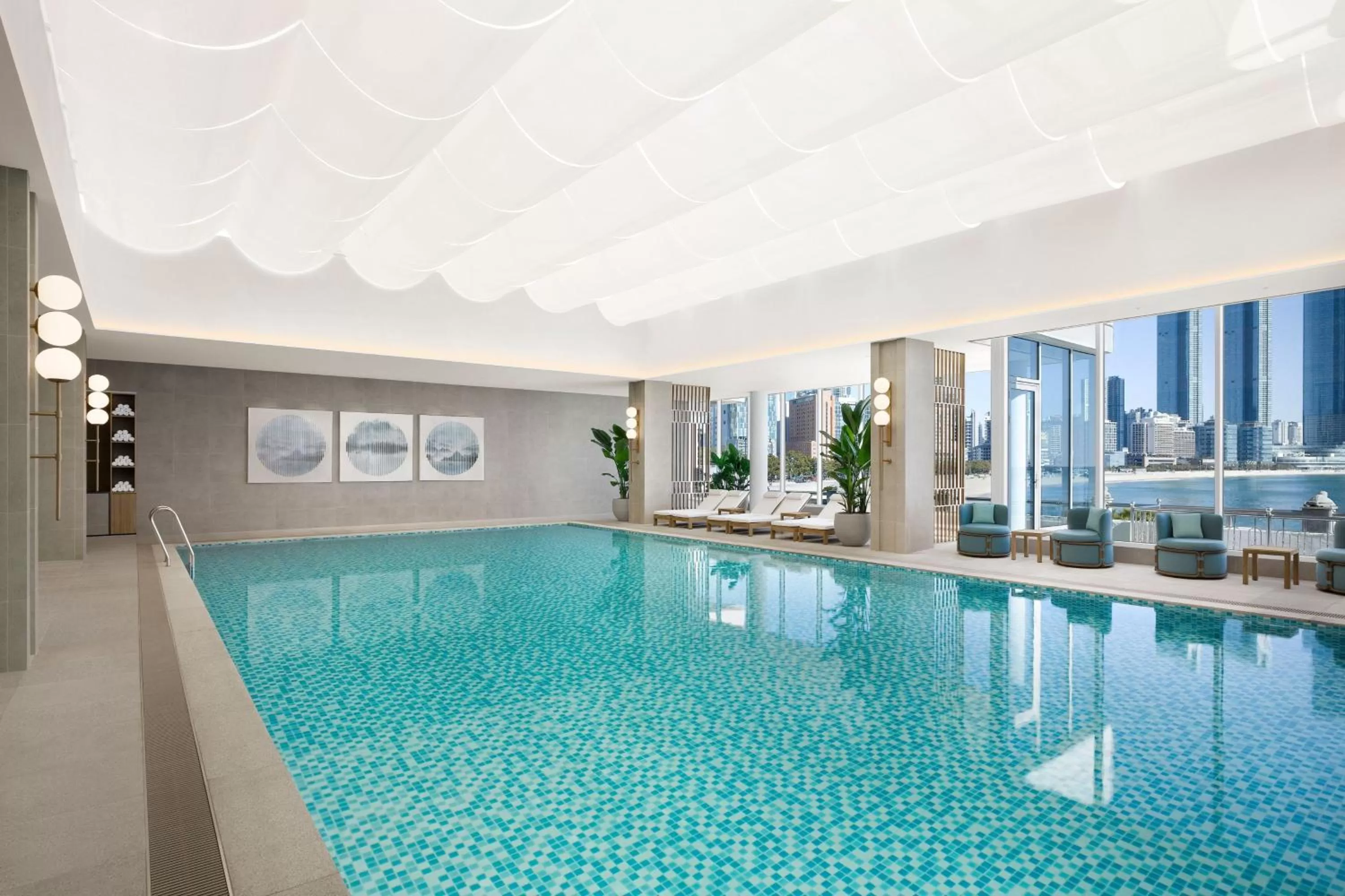 Swimming pool in The Westin Josun Busan