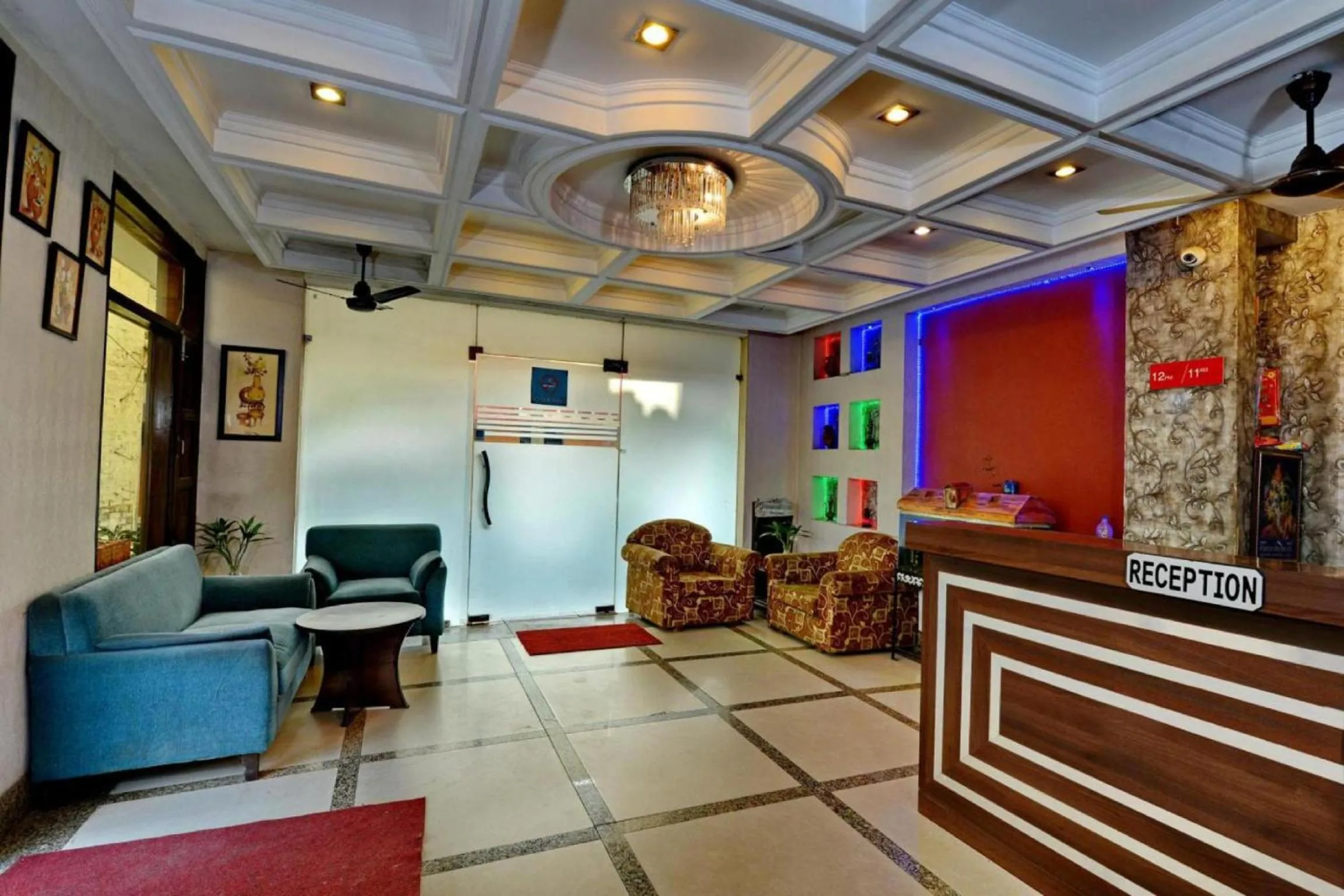 Lobby or reception in Hotel Diamond Inn