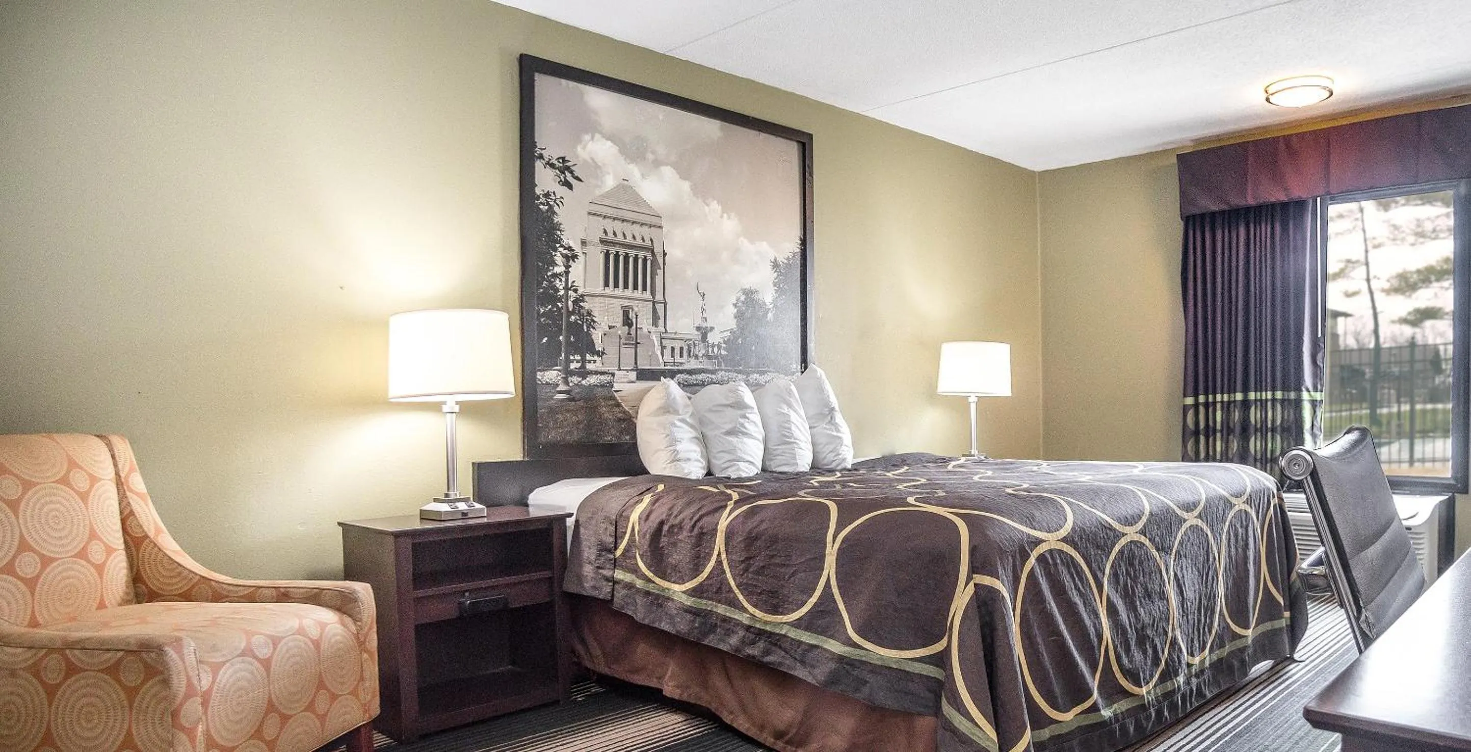 Bedroom, Bed in Super 8 by Wyndham Indianapolis South
