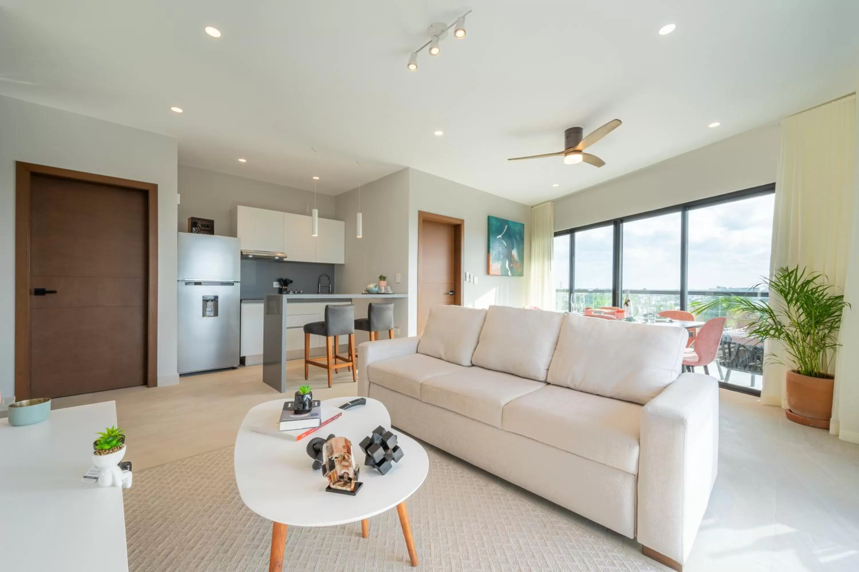 Kitchen or kitchenette in Kippal - Modern Oasis - ApartHotel