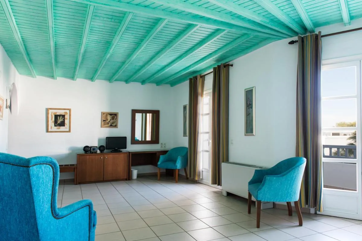 Poseidon Hotel Suites