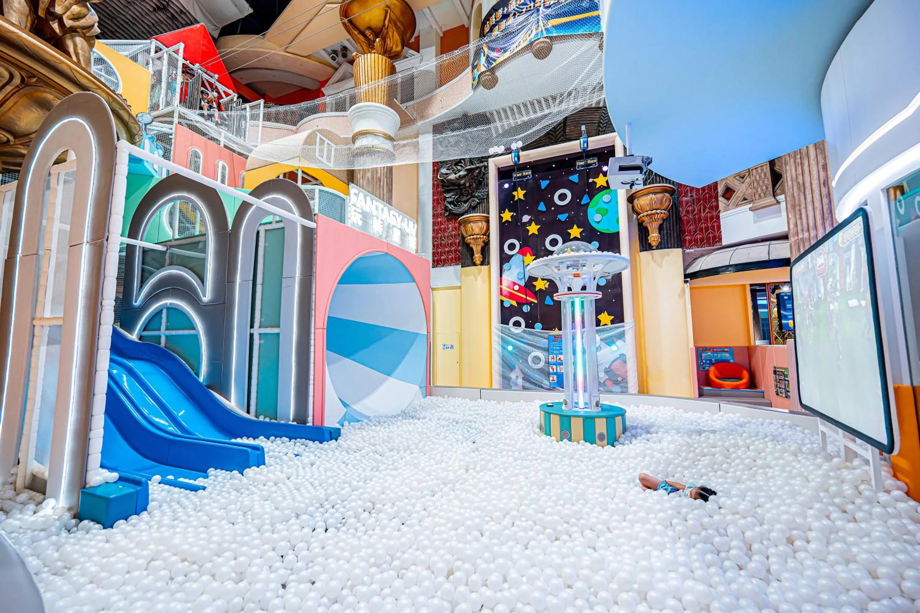 Children play ground in Good View Hotel Tangxia - 15 mins drive from Dongguan South Railway Station