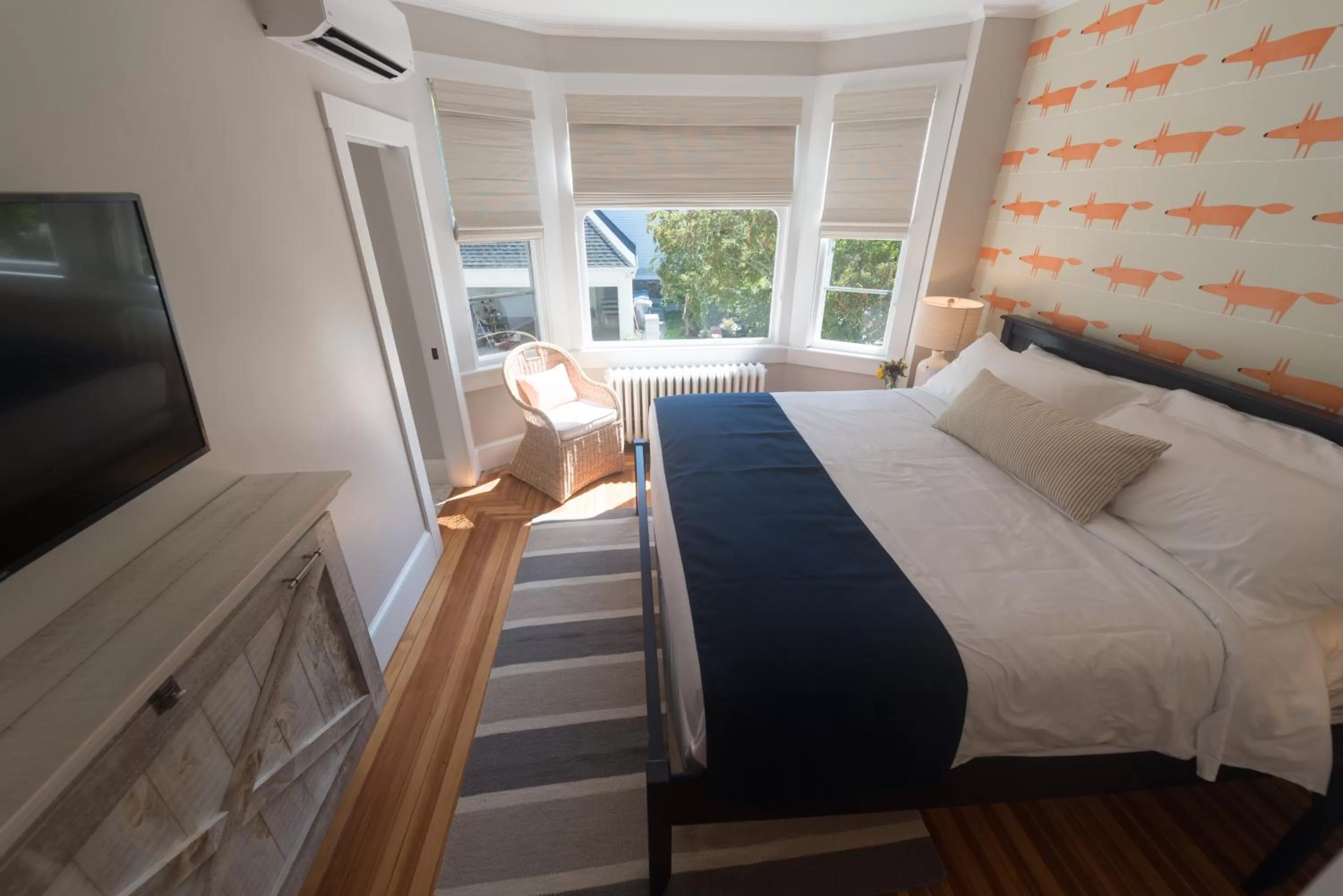 Bed in Paws on Pelham