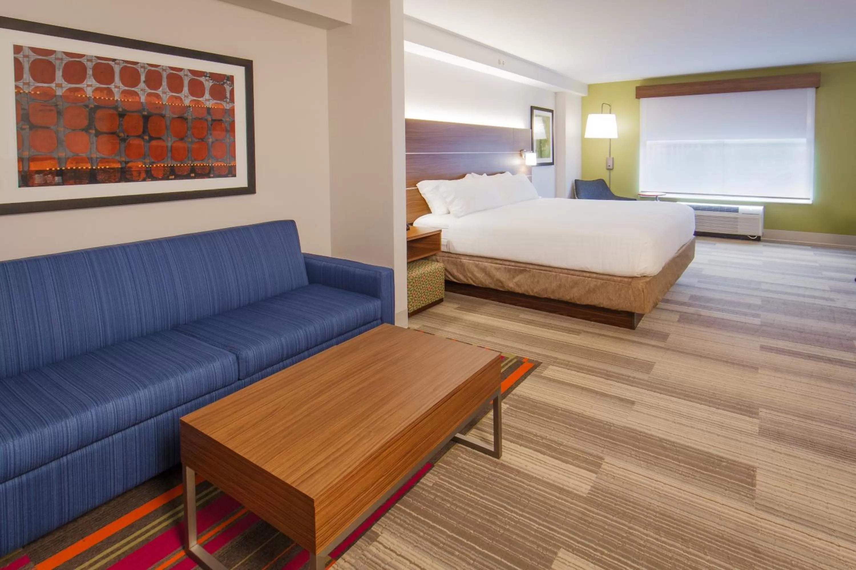 Photo of the whole room, Bed in Holiday Inn Express Gatlinburg Downtown by IHG