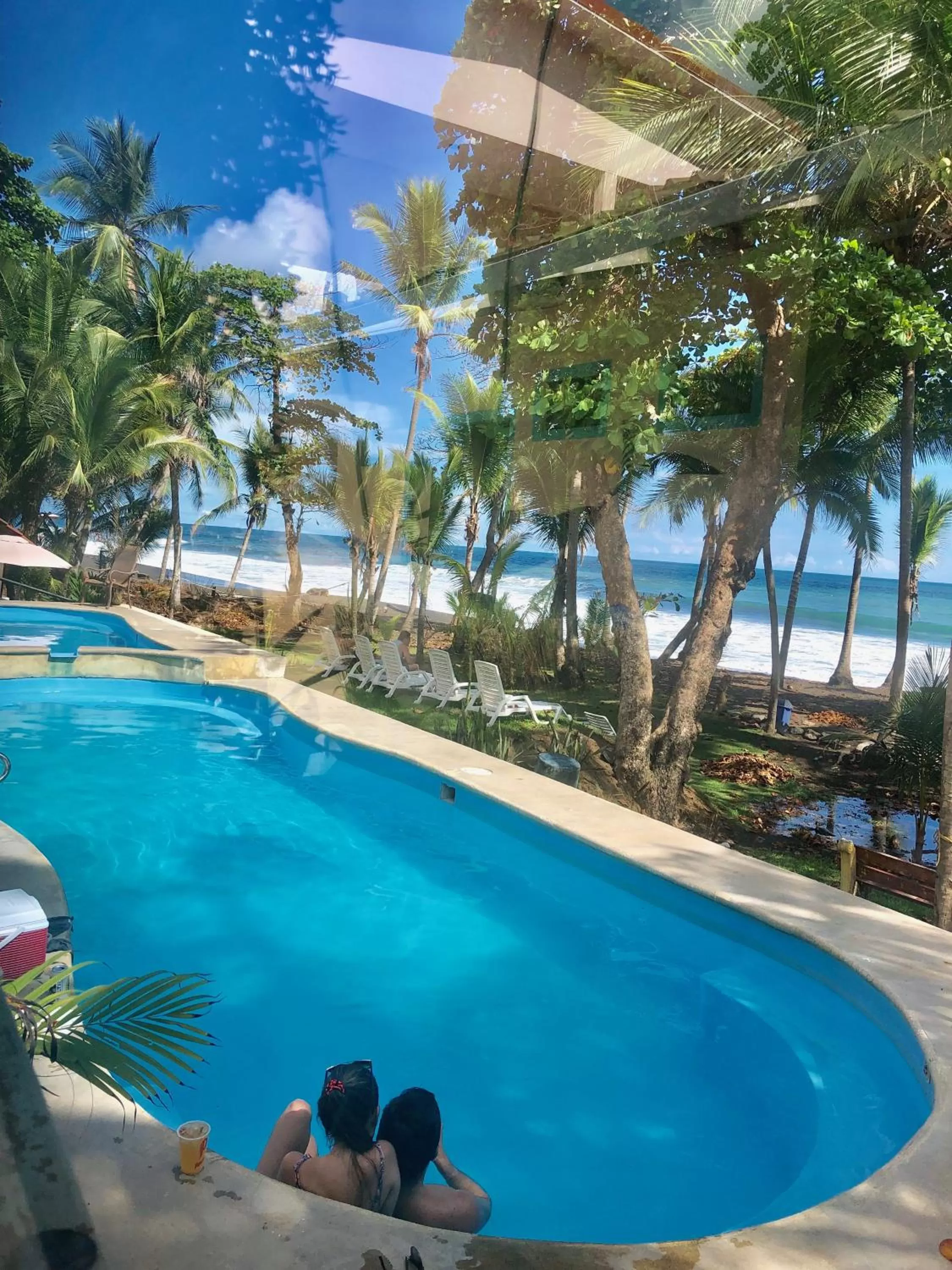 Pool view, Swimming Pool in Hotel Beachfront Vista Hermosa