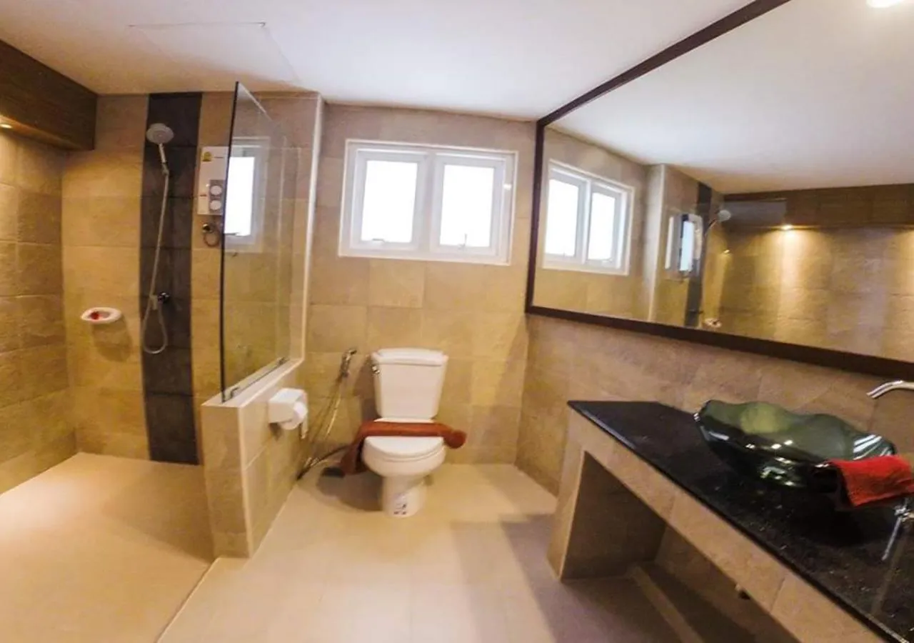 Toilet in Tee Pak Dee Resident Phuket