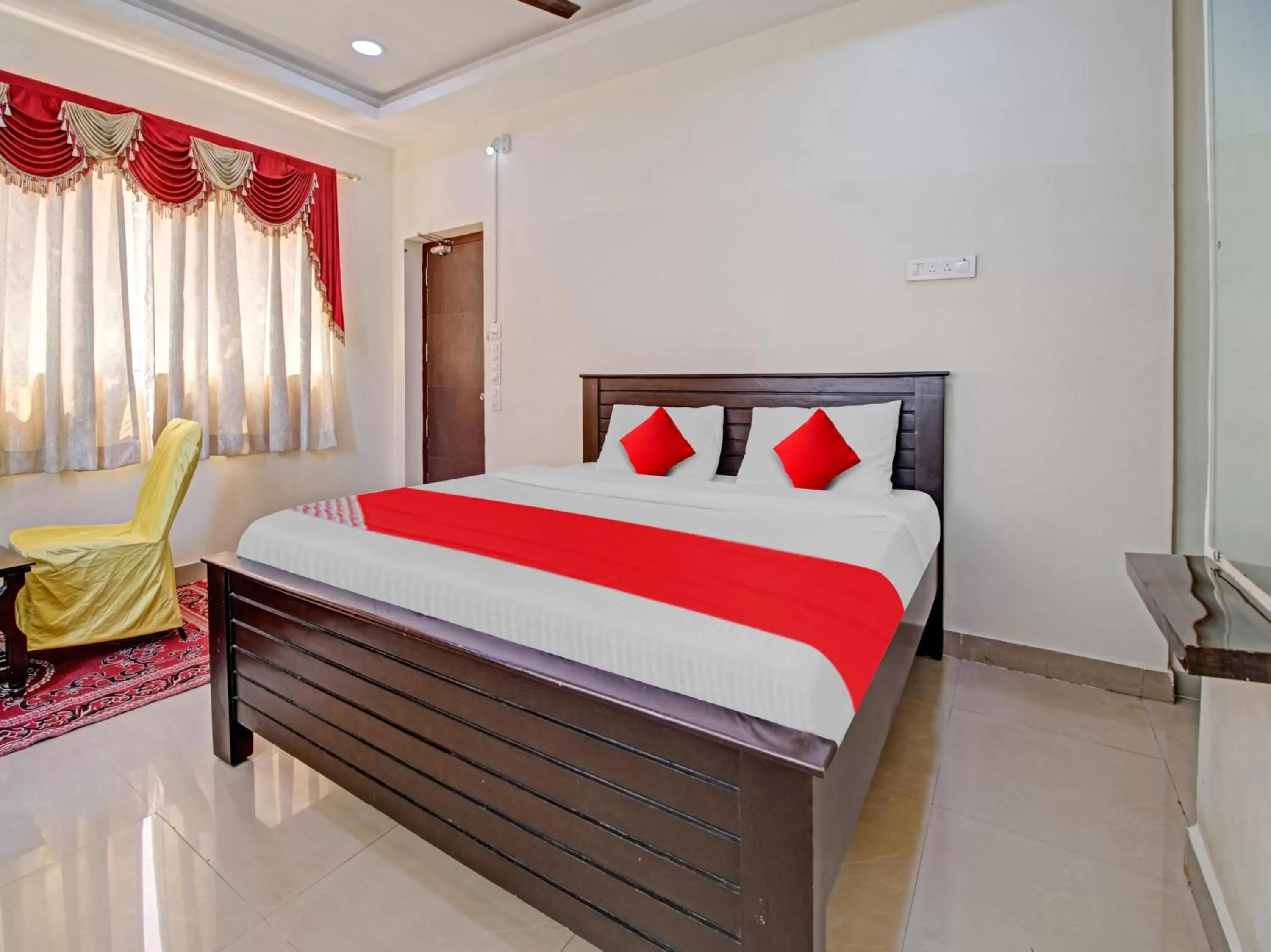 Bedroom, Bed in OYO Flagship Kk Royal Grand