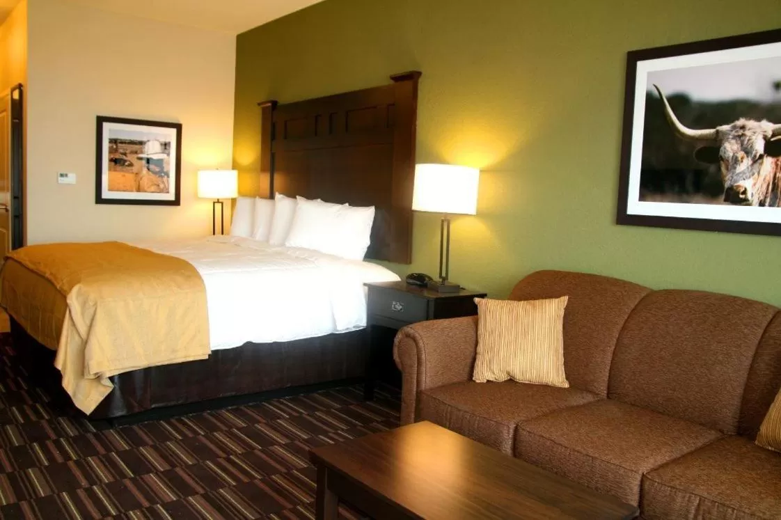 Bed in Comfort Inn & Suites