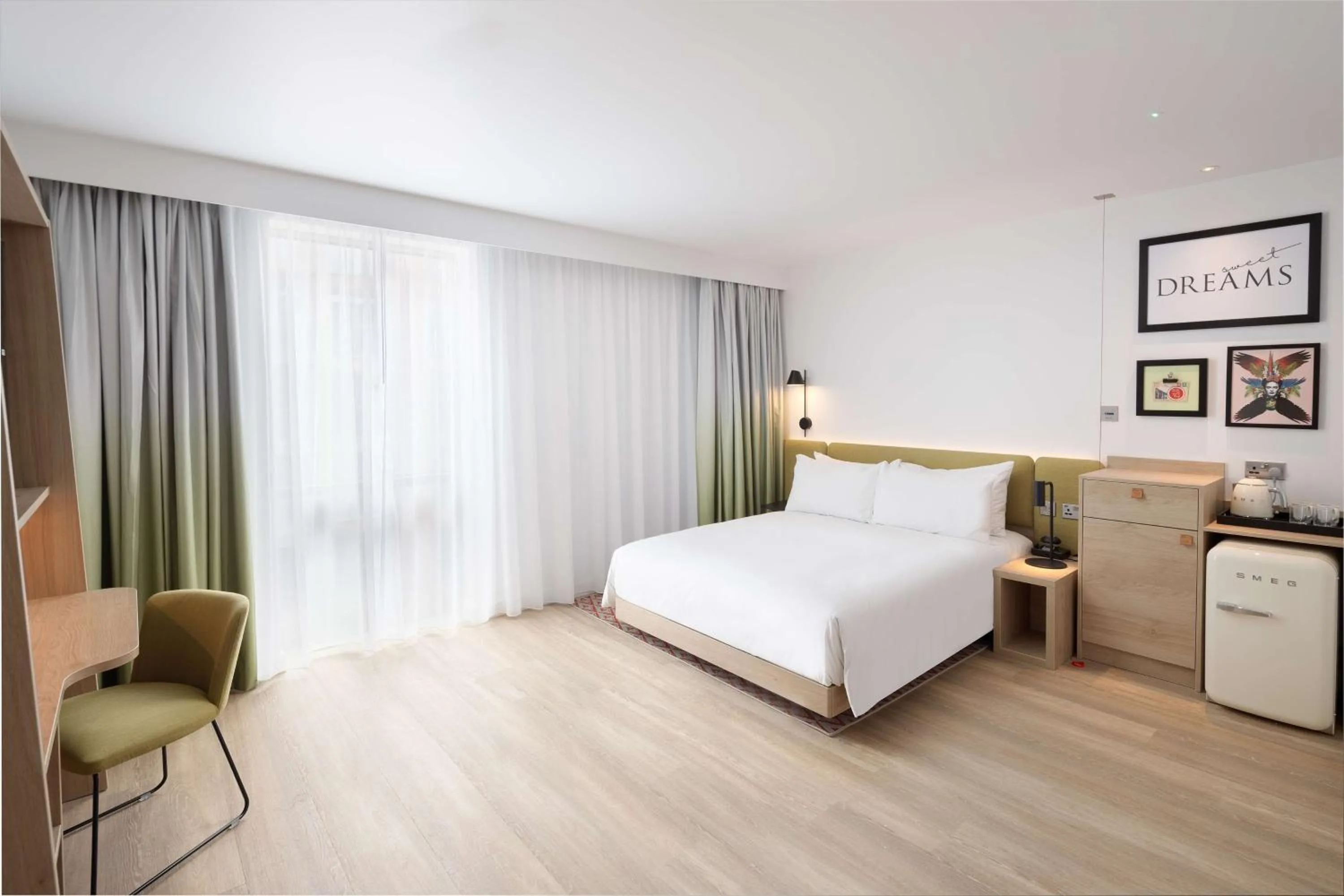 Bed in Hampton By Hilton Rochdale