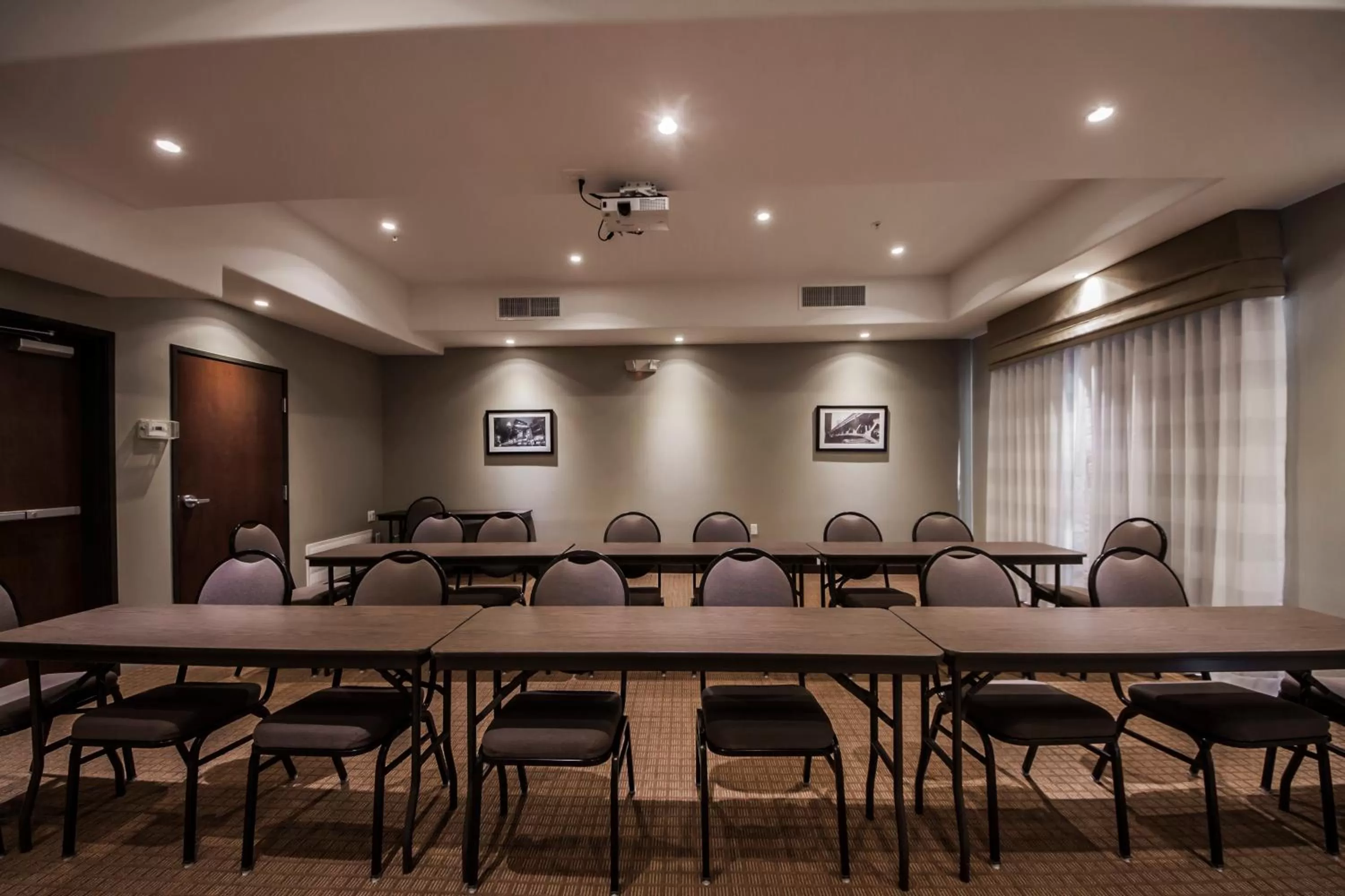 Business facilities in Sleep Inn & Suites Hennessey