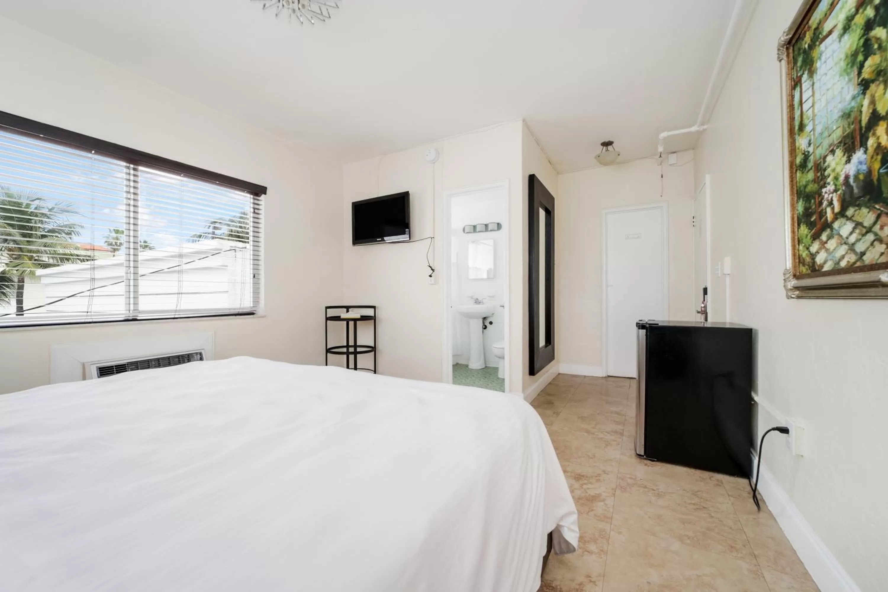 Bed in Starlite Hotel