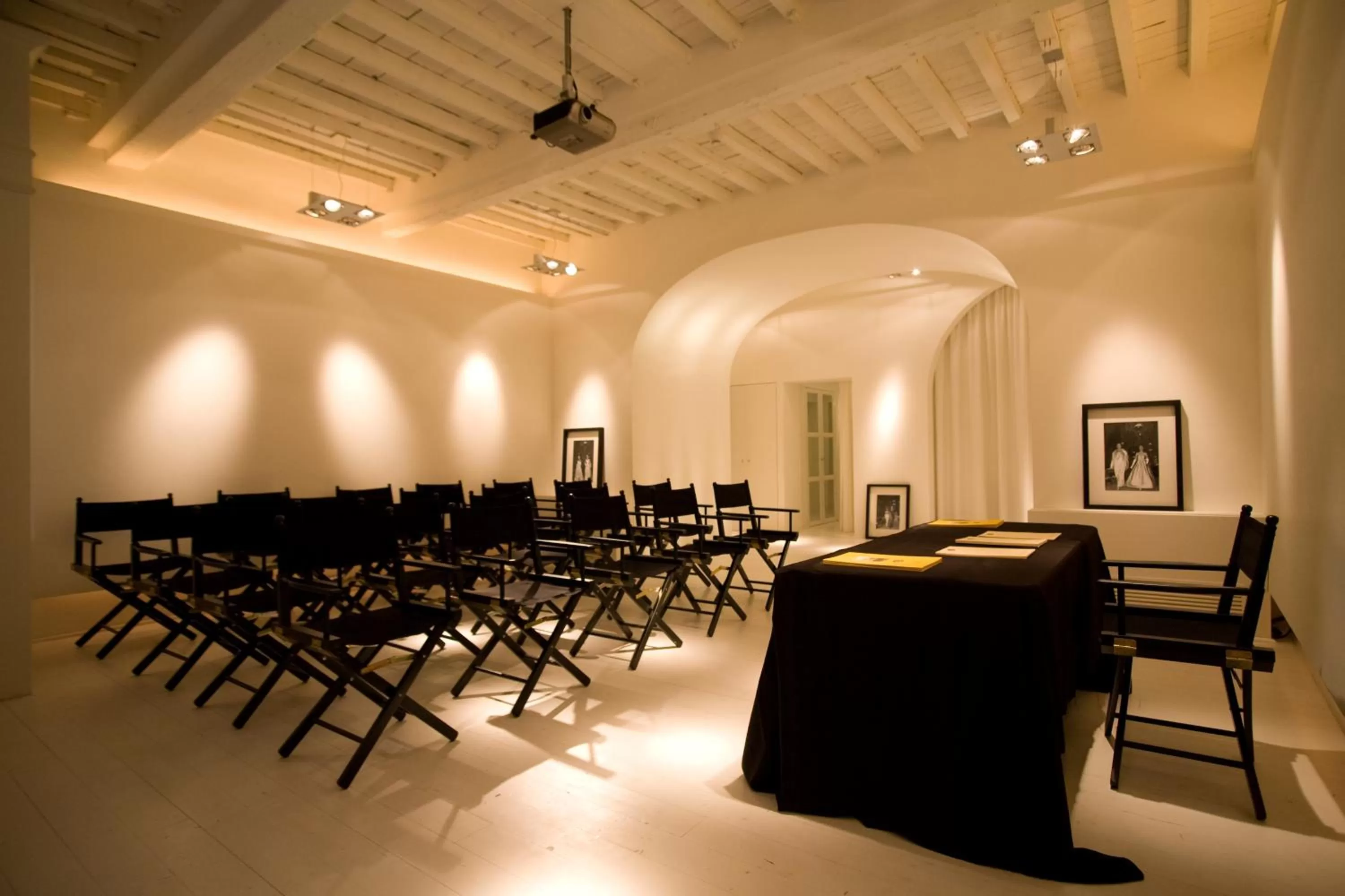 Communal lounge/ TV room in Cellai Hotel Florence