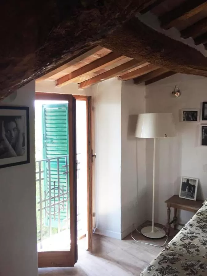 Kitchen/Kitchenette in La Casa di Zoe al borgo