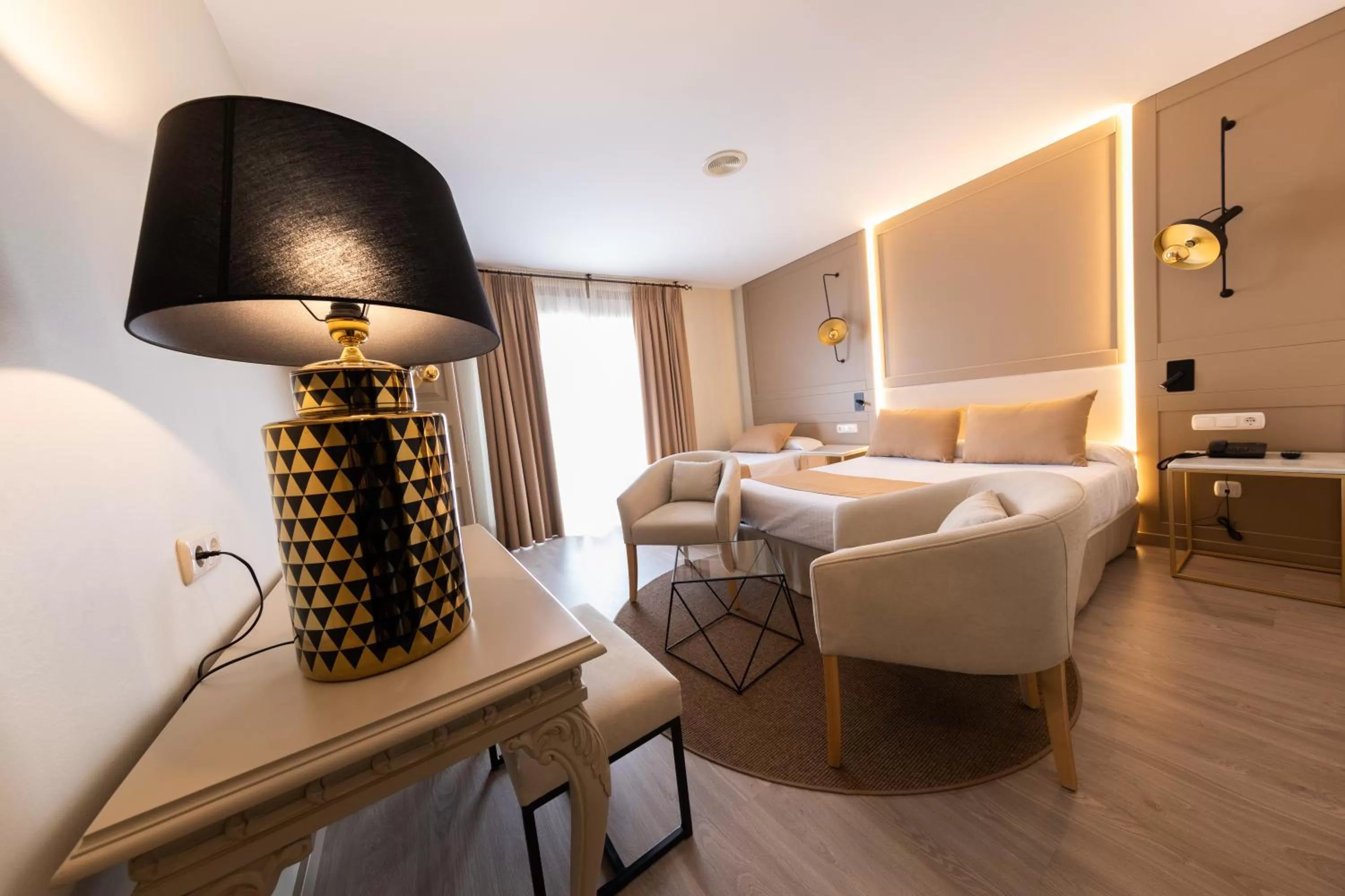 Photo of the whole room, Bed in Hotel Casablanca