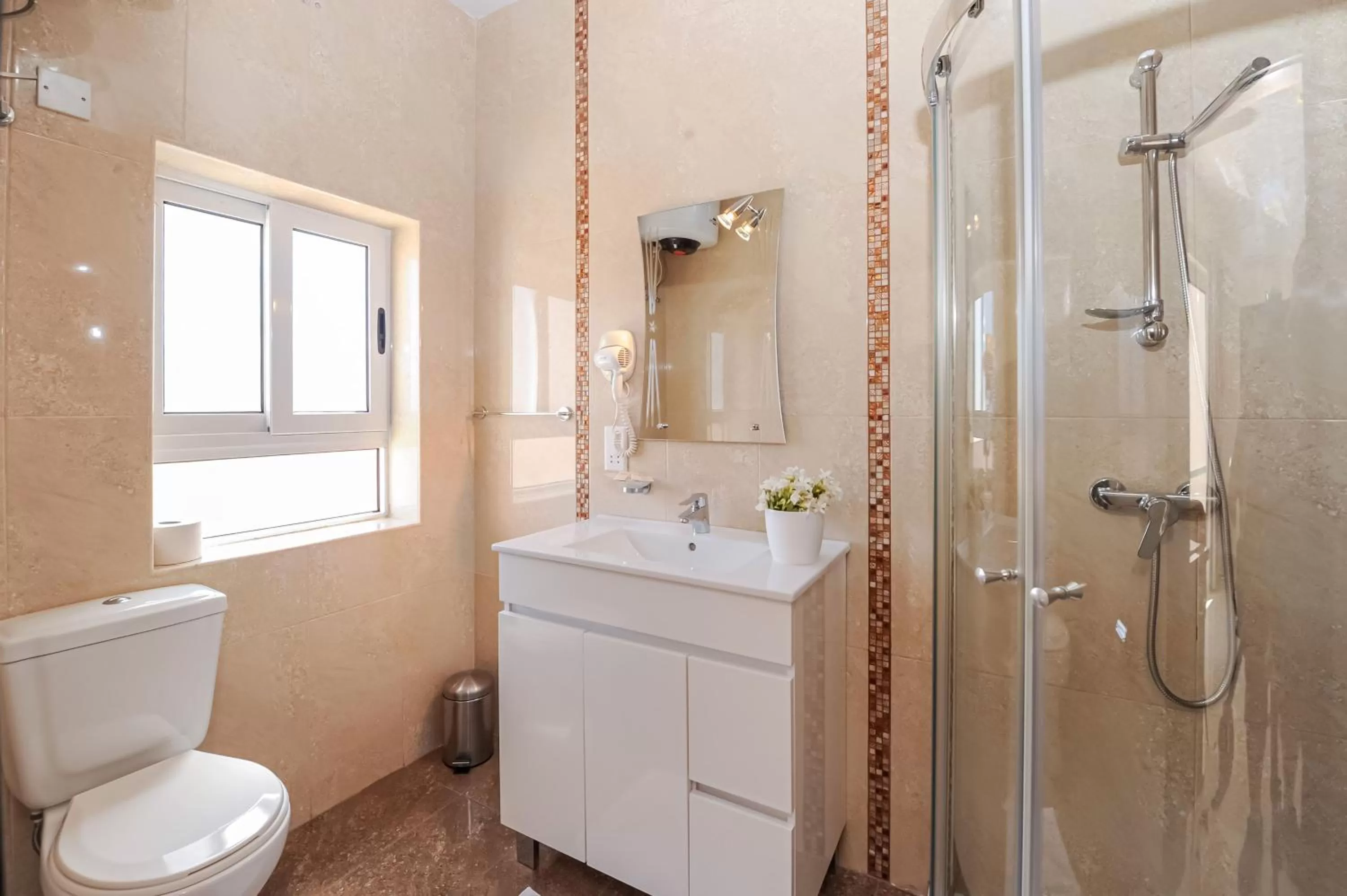 Bathroom in Mariblu Hotel