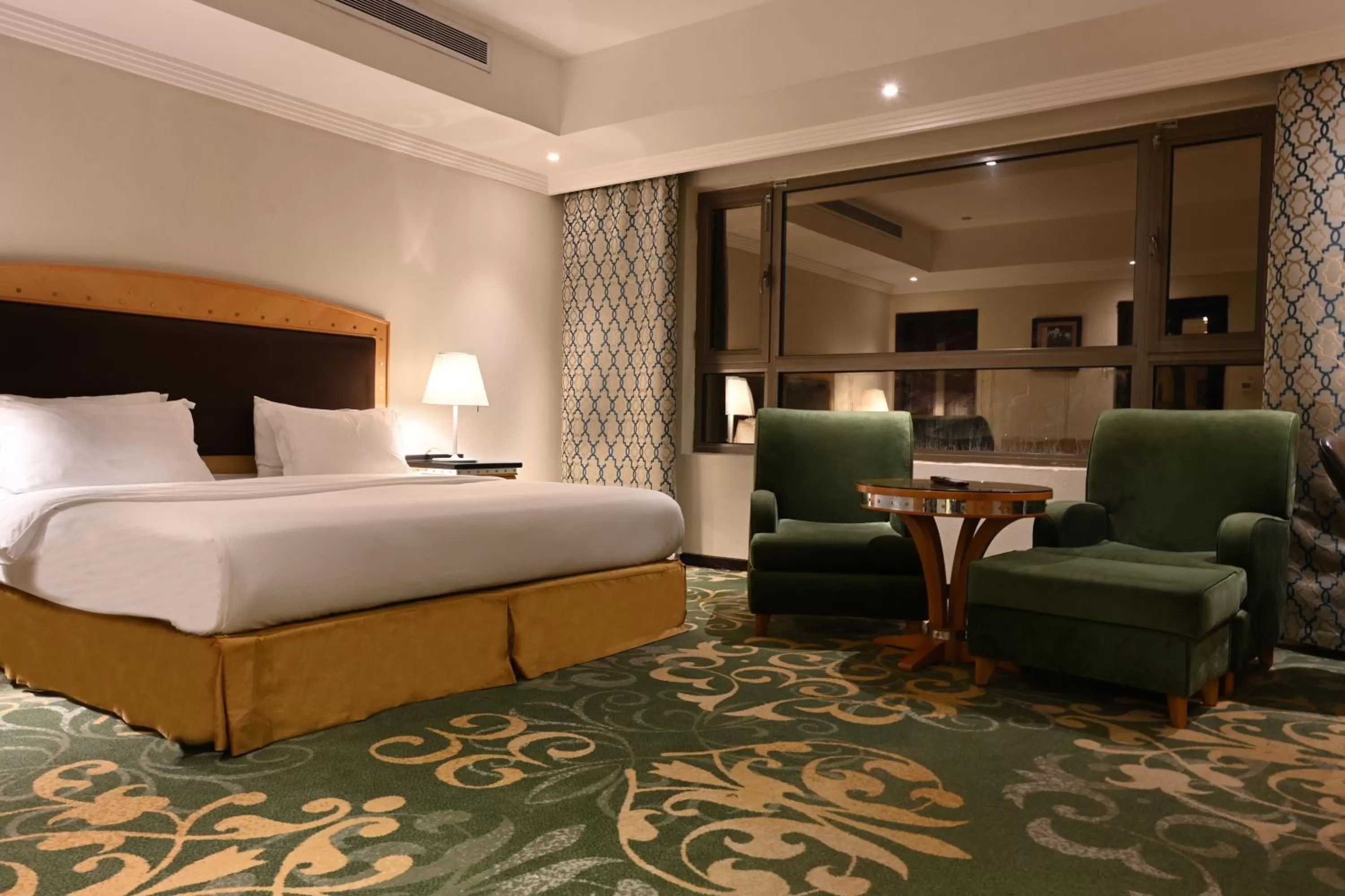 Bed in Quiet Dreams - Serviced Apartments King abdul Aziz Street Branch