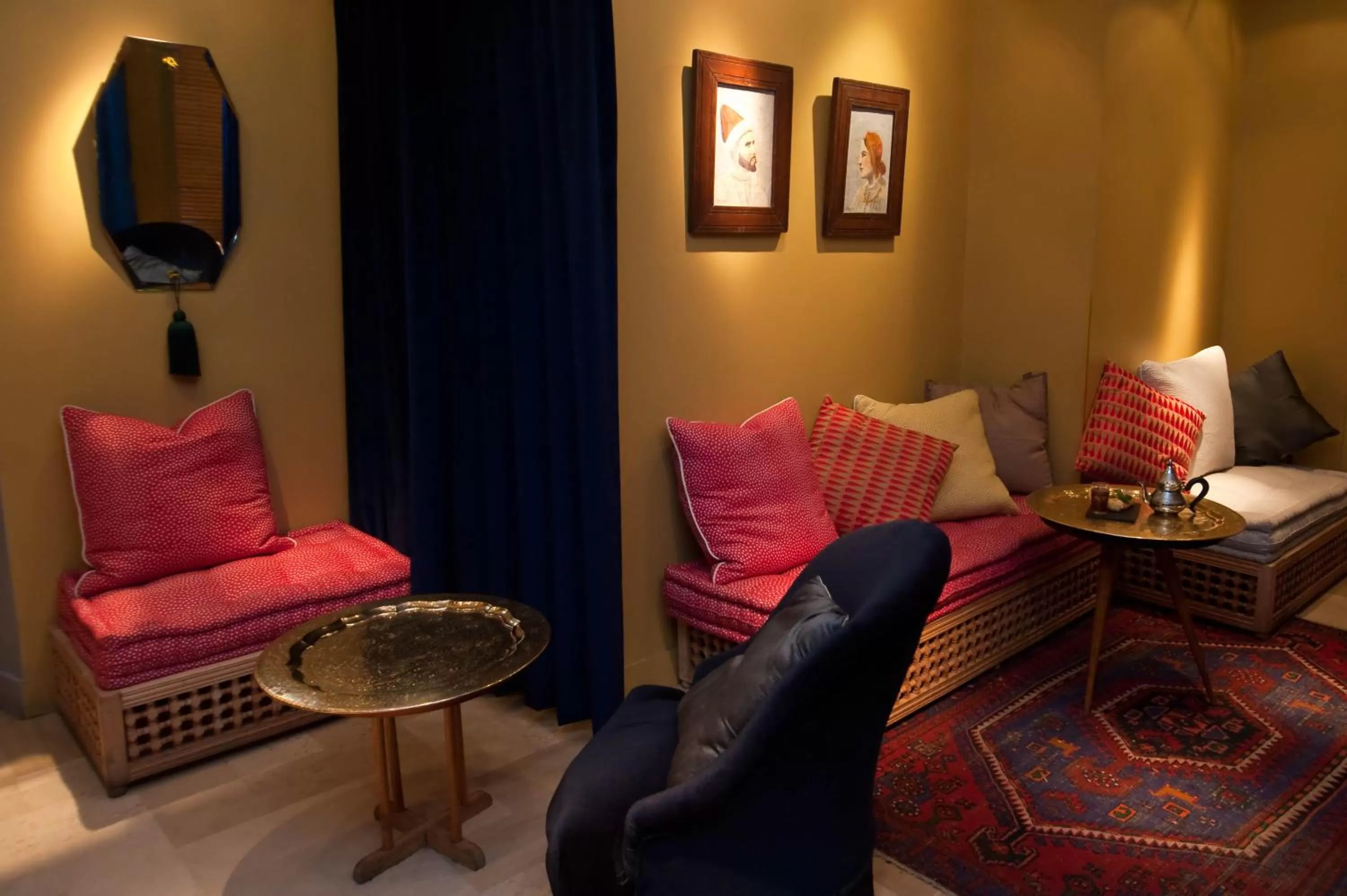 Lounge or bar in Denfert-Montparnasse