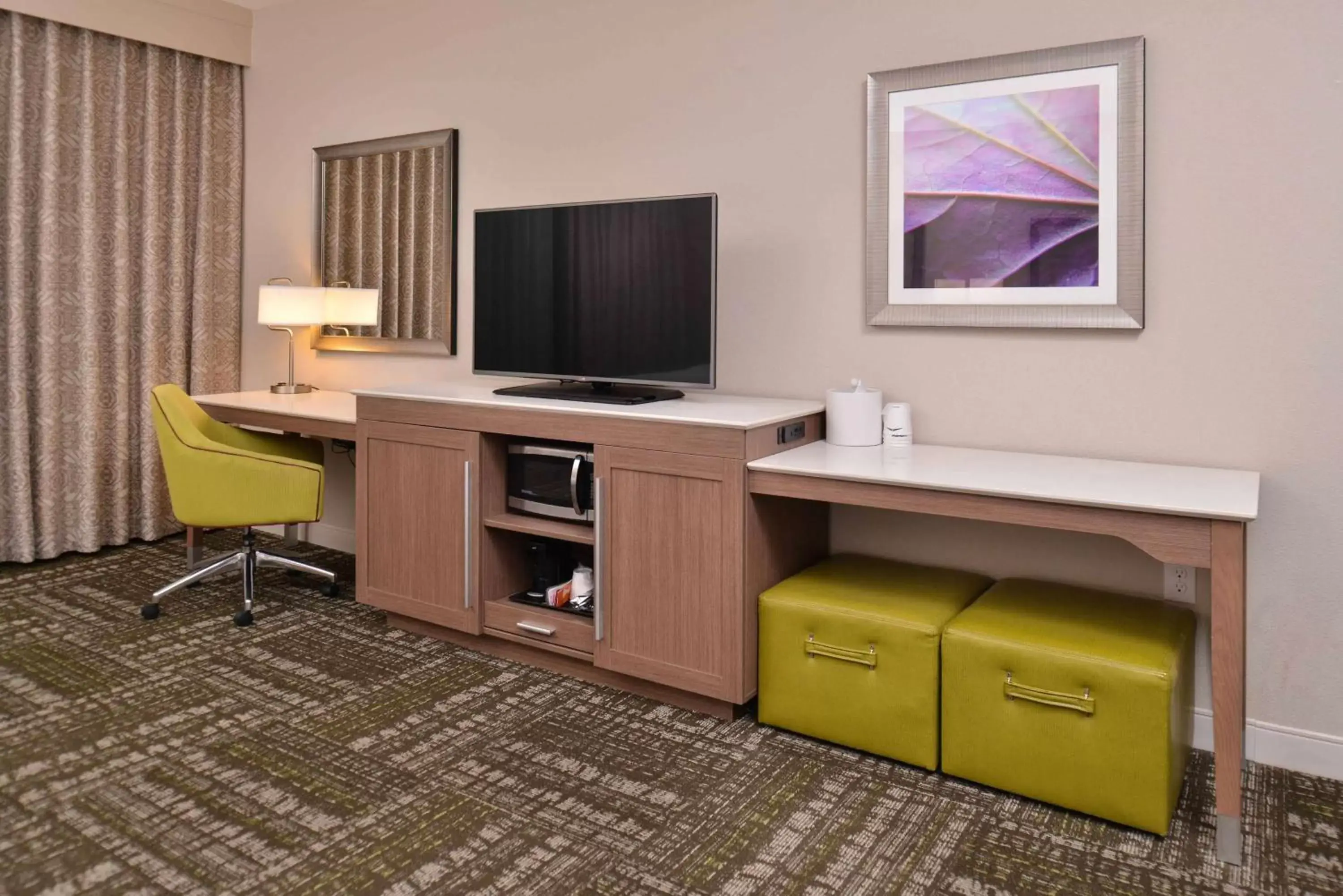Queen Room with Two Queen Beds - Mobility Access/Non-Smoking in Hampton Inn & Suites Dallas Market Center Queen Room with Two Queen Beds - Mobility Access/Non-Smoking in Hampton Inn & Suites Dallas Market Center