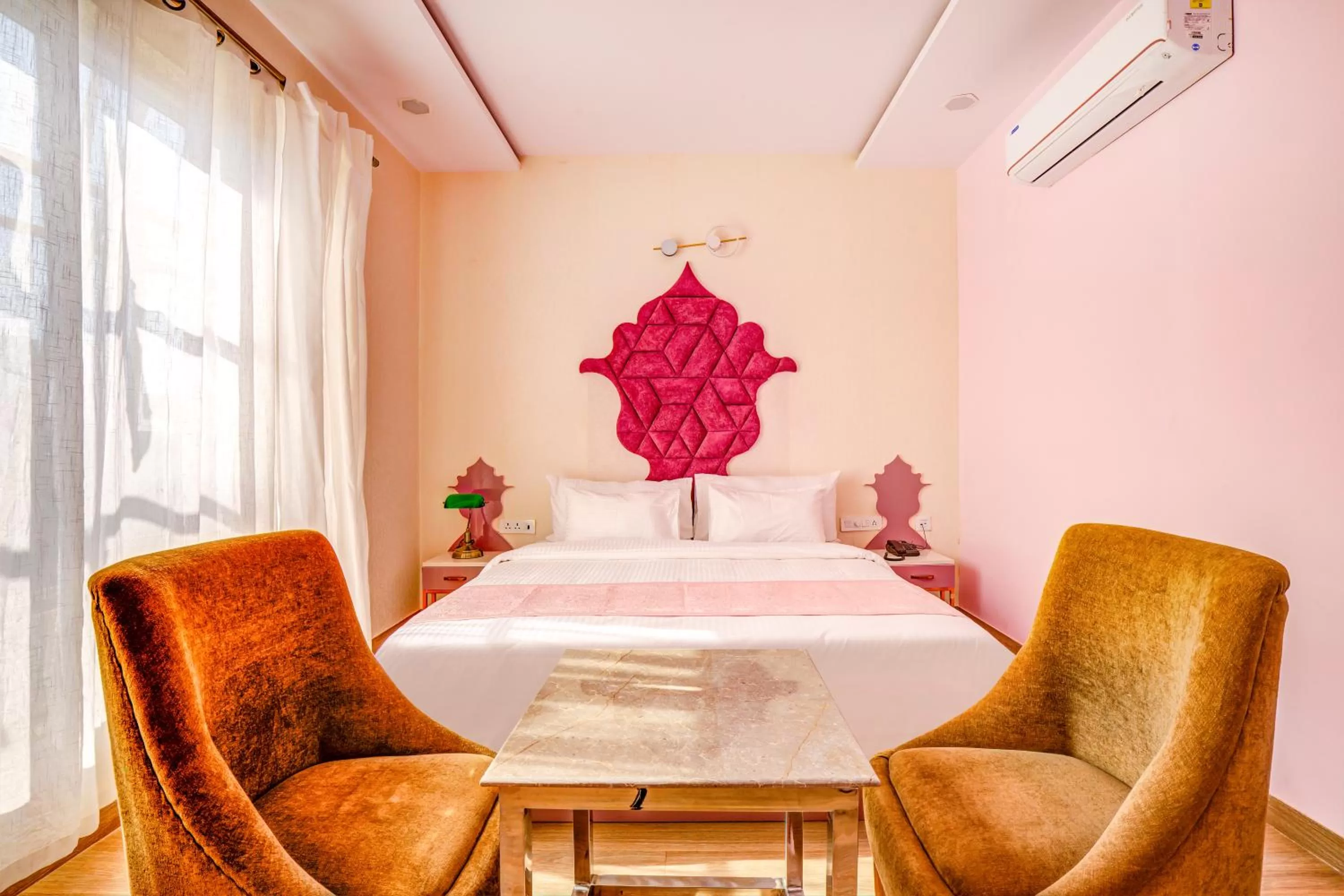 Bed in FabHotel The White Moon