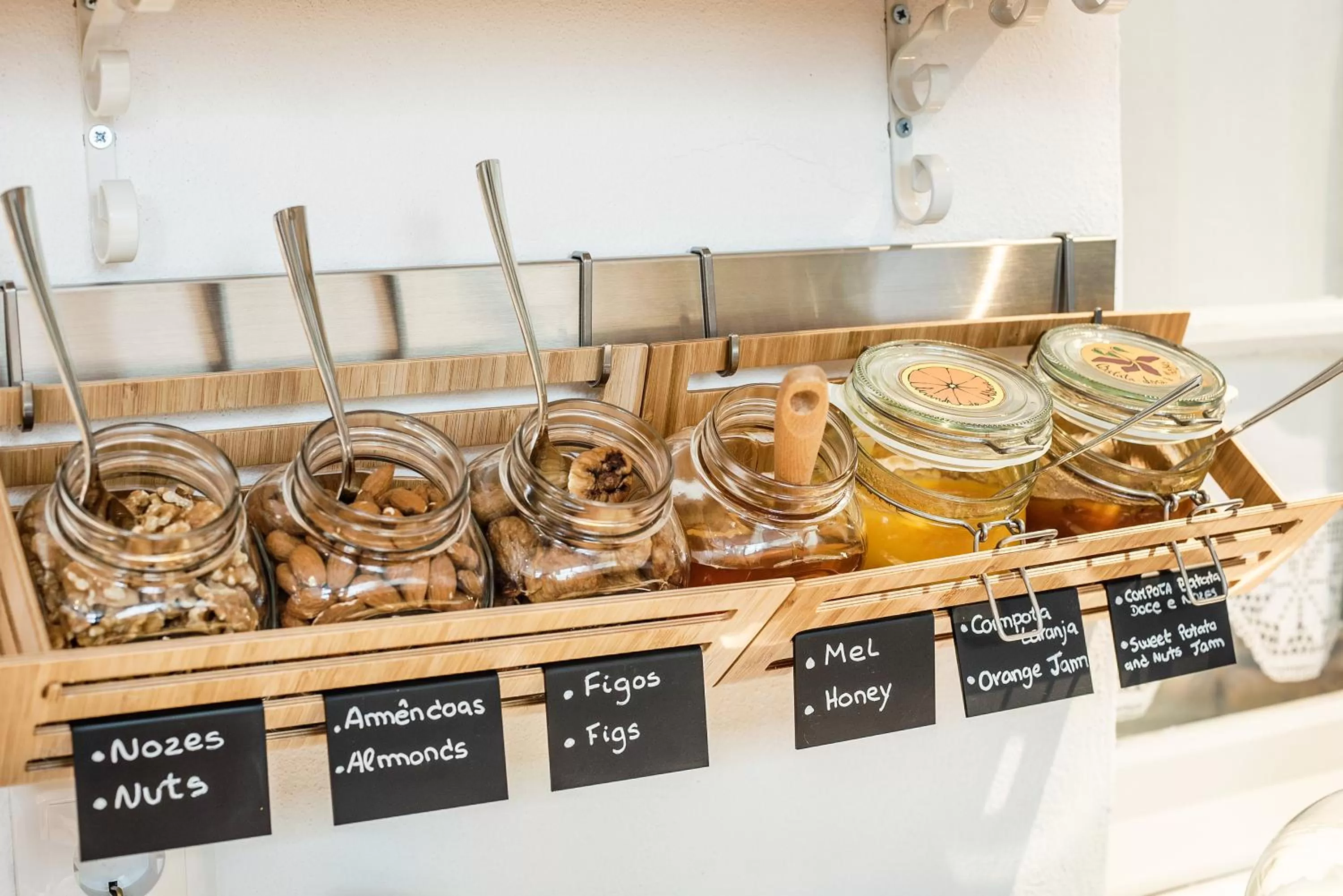 Breakfast in Loulé Coreto Guesthouse