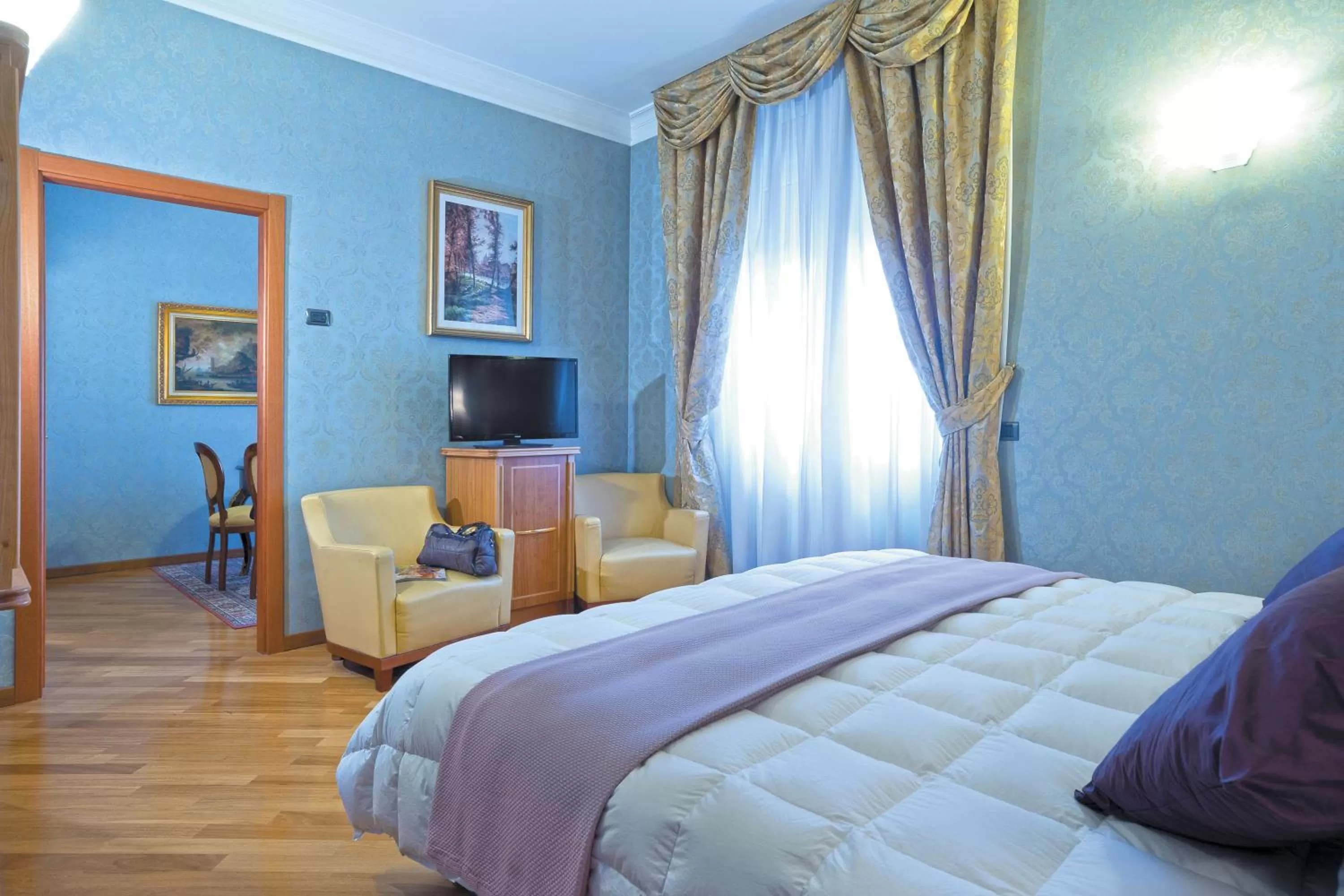 Photo of the whole room, Bed in Ele Green Park Hotel Pamphili